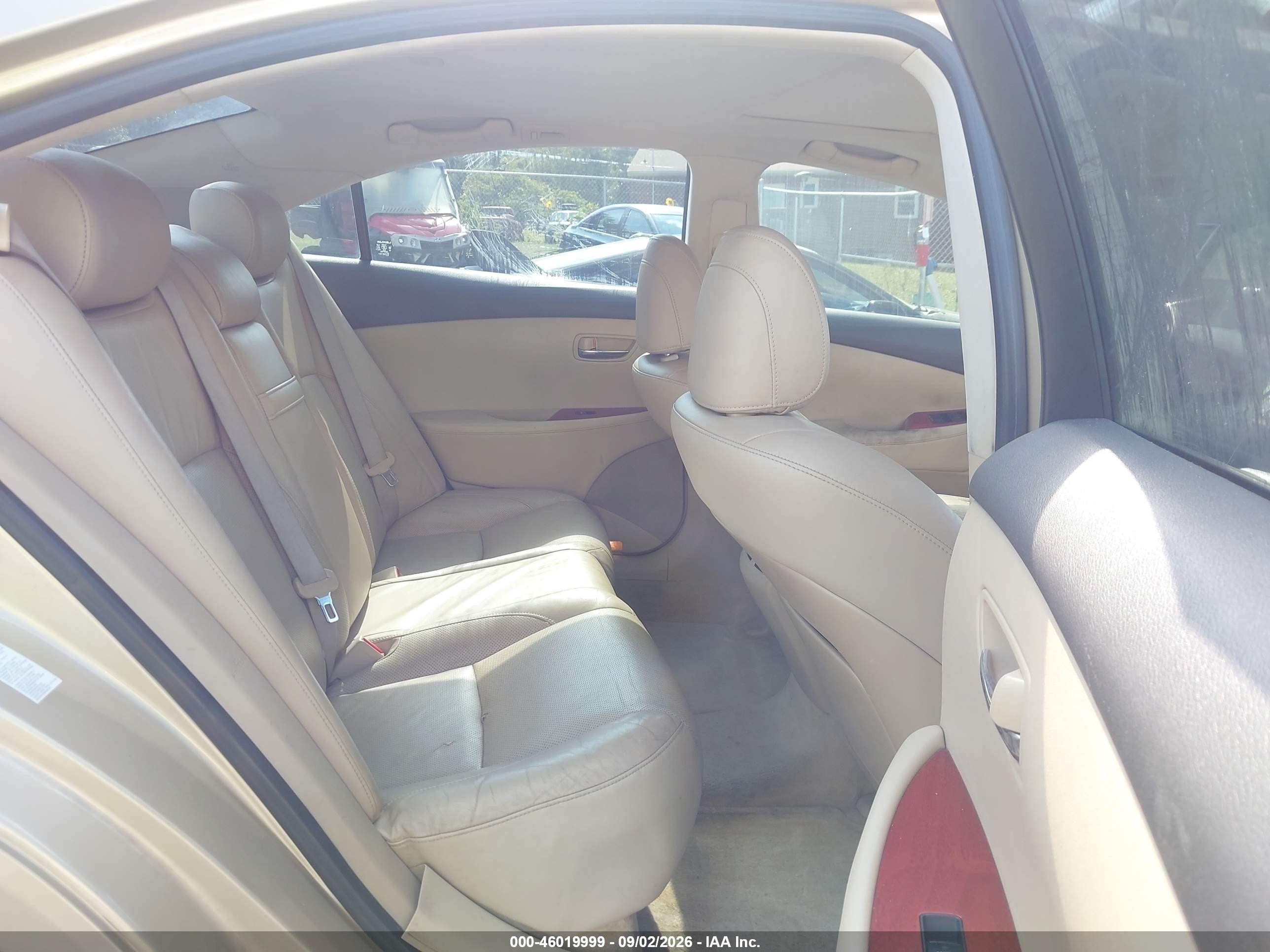 2009 Lexus Es 350   Gold vin: JTHBJ46G492311772