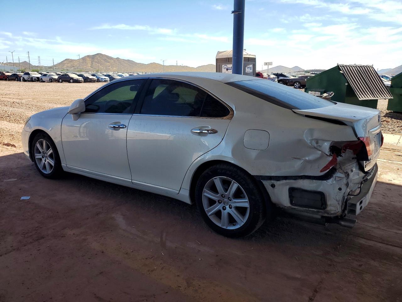 2007 Lexus Es White vin: JTHBJ46G572013146