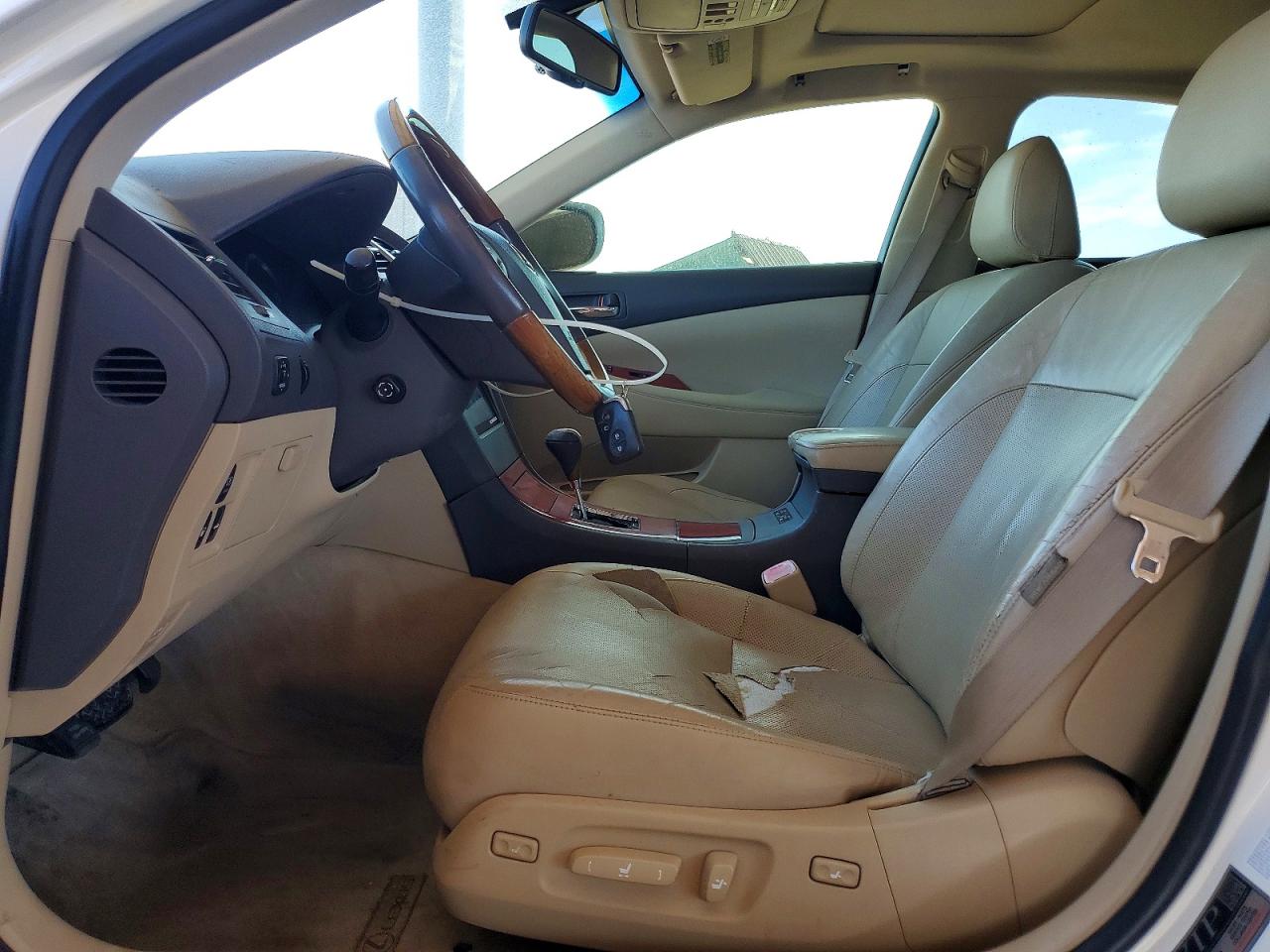 2007 Lexus Es White vin: JTHBJ46G572013146