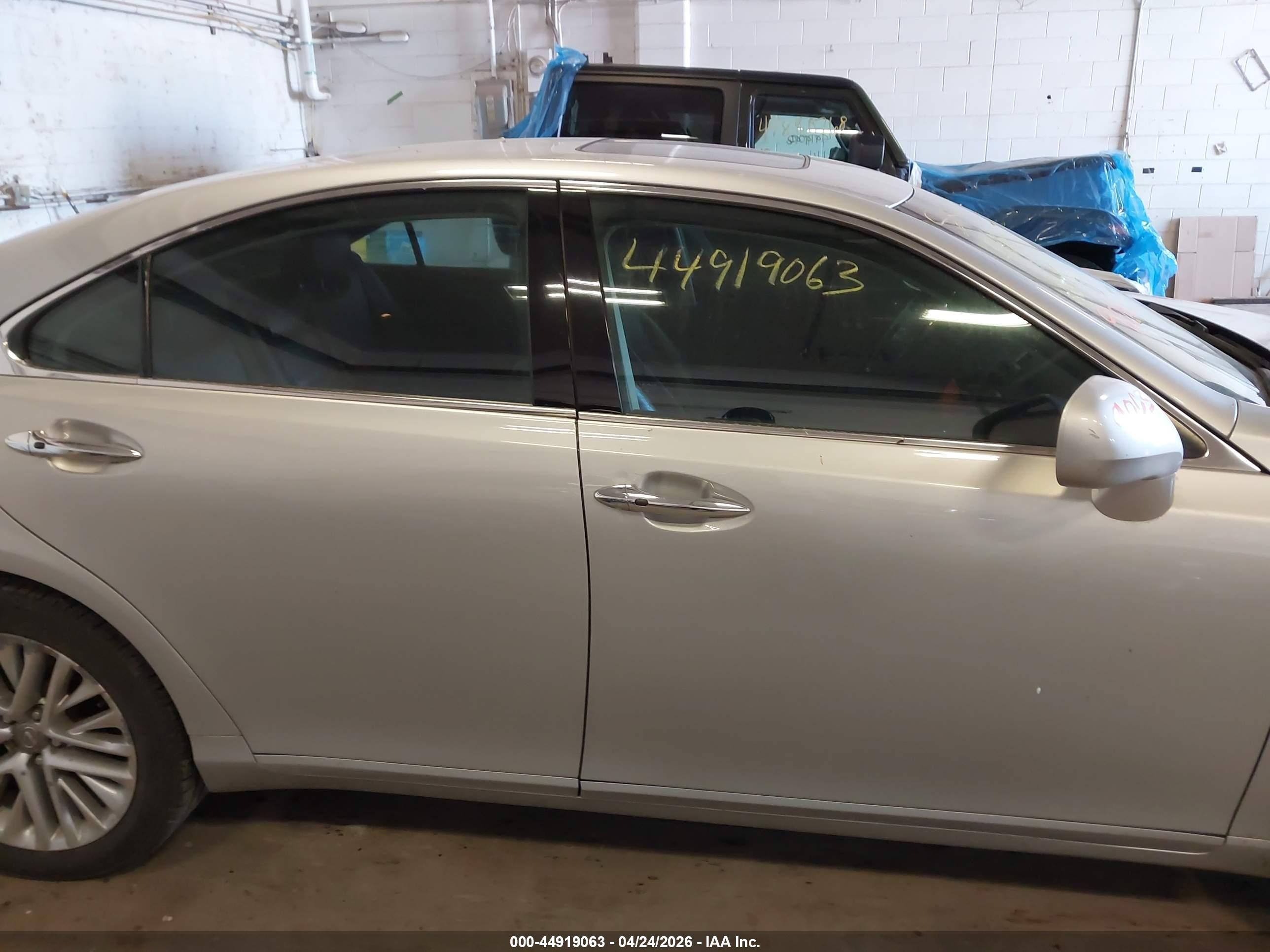 2007 Lexus Es 350   Black vin: JTHBJ46G572014121