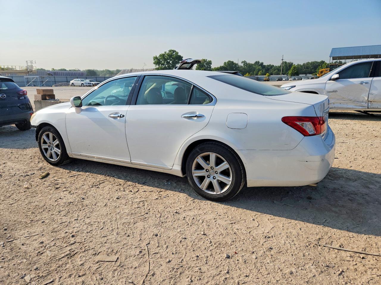 2007 Lexus Es 350 Белый vin: JTHBJ46G572146859