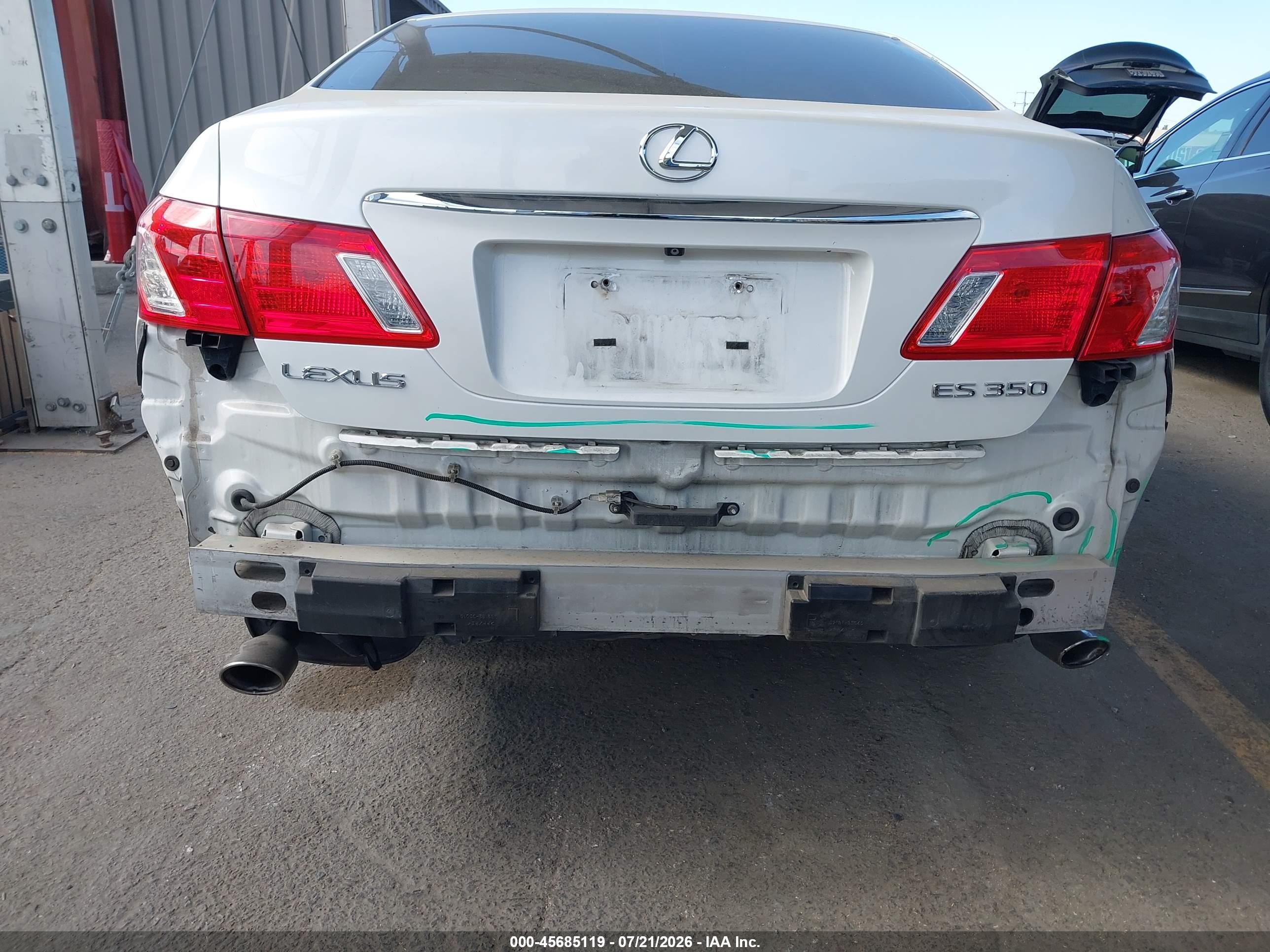2008 Lexus Es 350   White vin: JTHBJ46G582204423