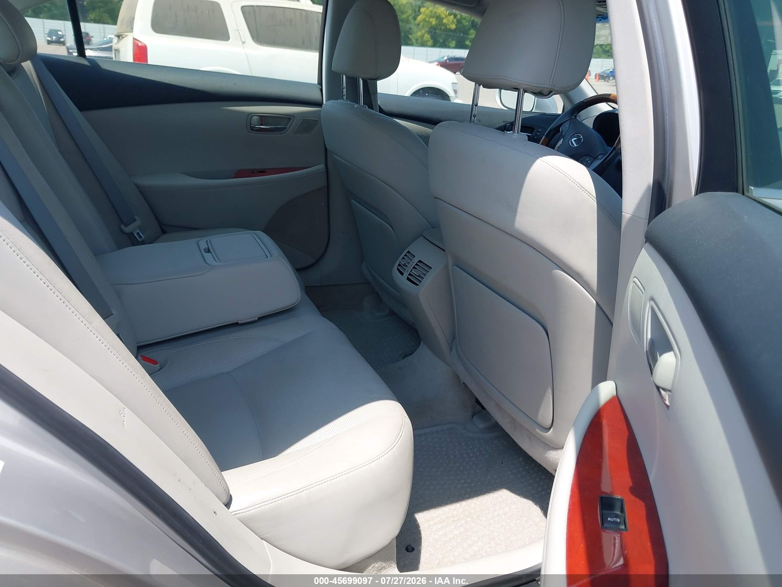 2007 Lexus Es 350   Серебряный vin: JTHBJ46G672047452