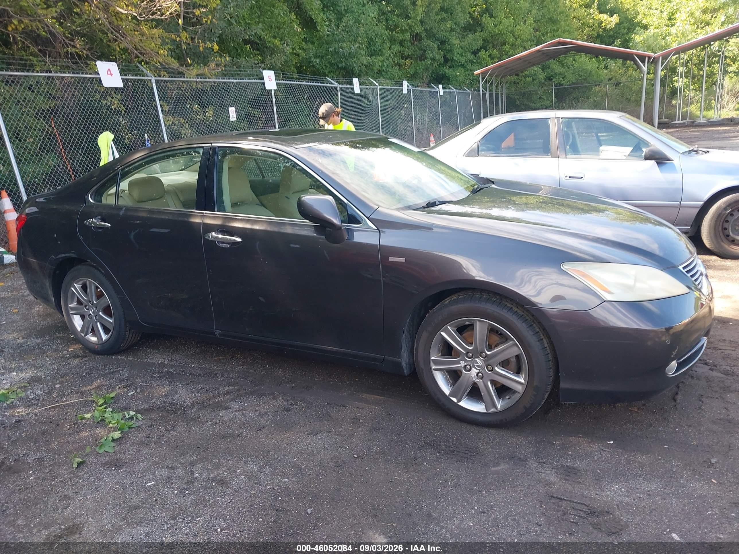 2009 Lexus Es 350   Gray vin: JTHBJ46G692301034