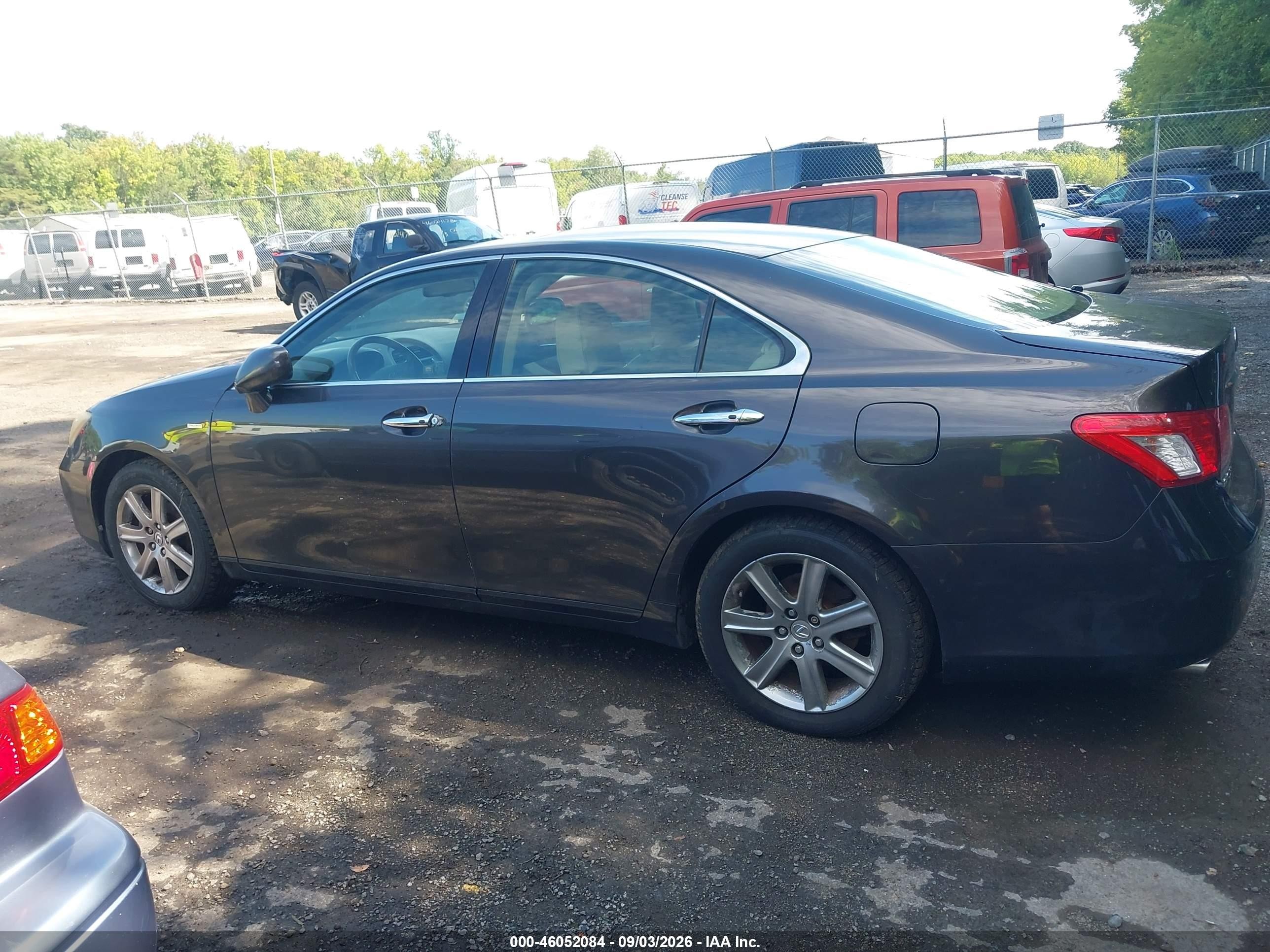 2009 Lexus Es 350   Gray vin: JTHBJ46G692301034