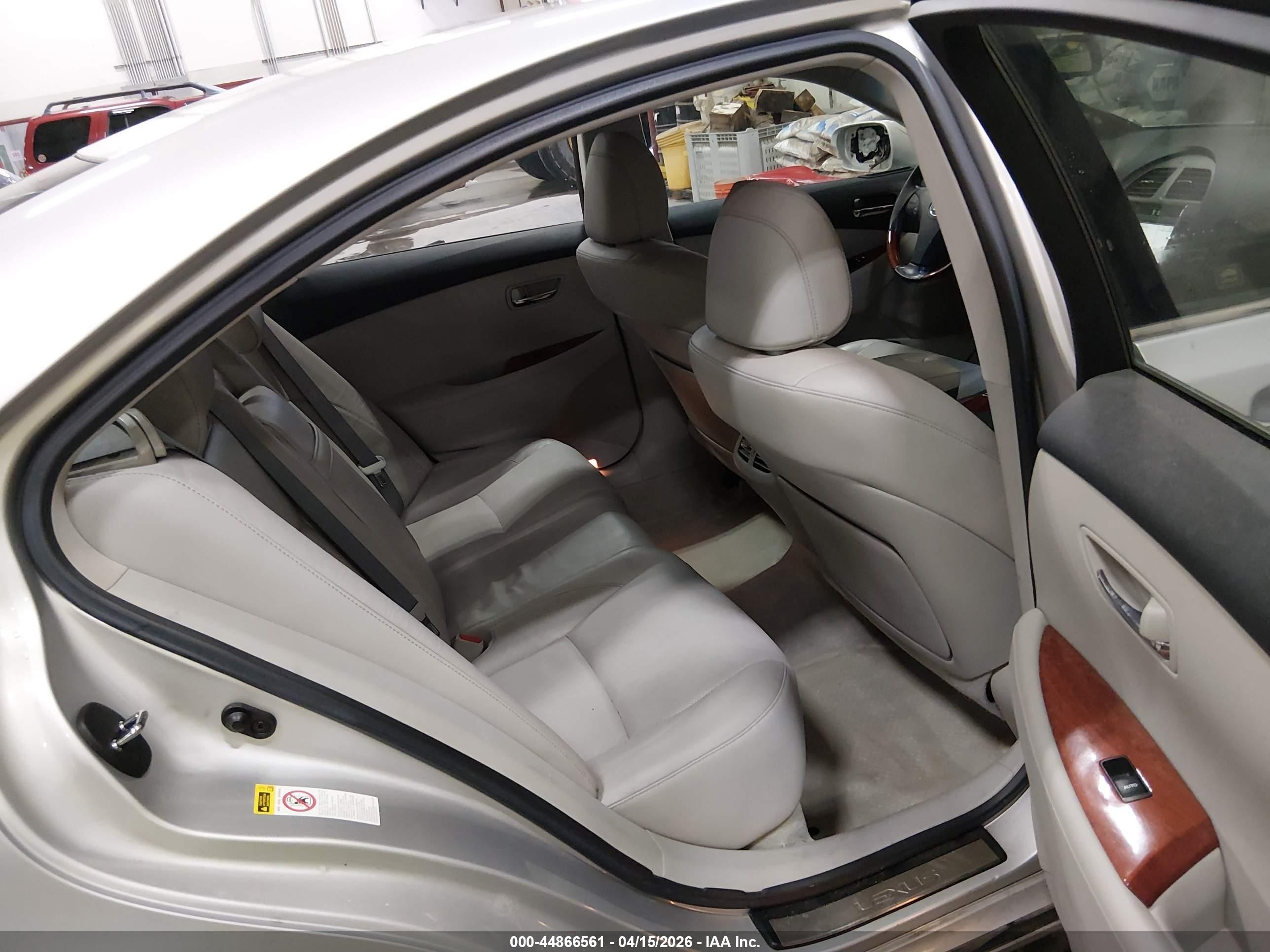 2009 Lexus Es 350   Silver vin: JTHBJ46G692337726