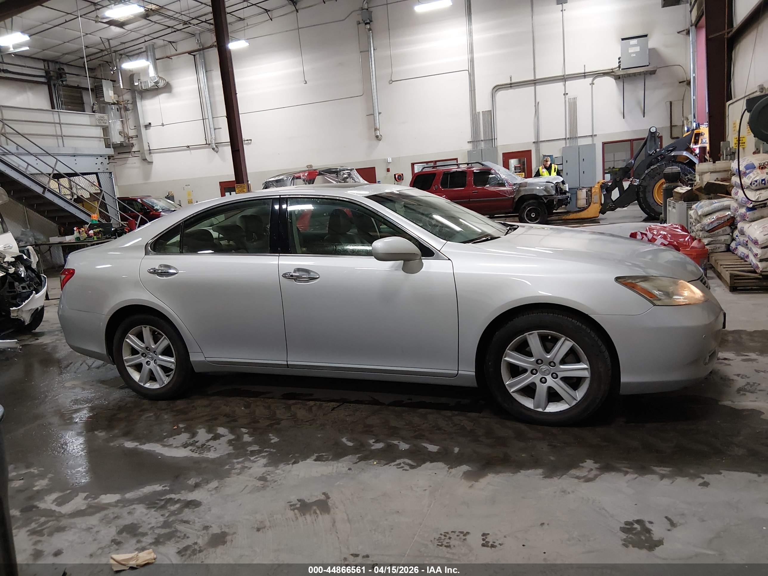 2009 Lexus Es 350   Silver vin: JTHBJ46G692337726