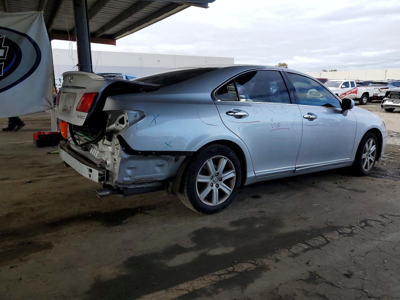 2009 Lexus Es 350 Silver vin: JTHBJ46G792291985