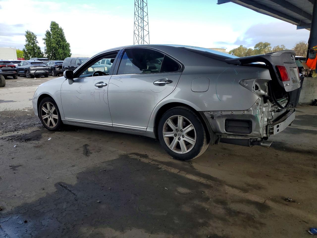 2009 Lexus Es 350 Silver vin: JTHBJ46G792291985