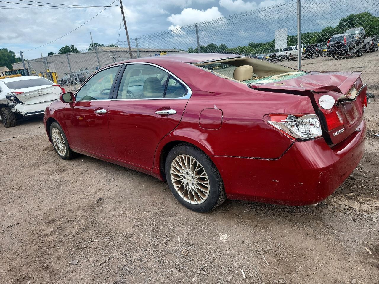 2009 Lexus Es 350 Red vin: JTHBJ46G792308333