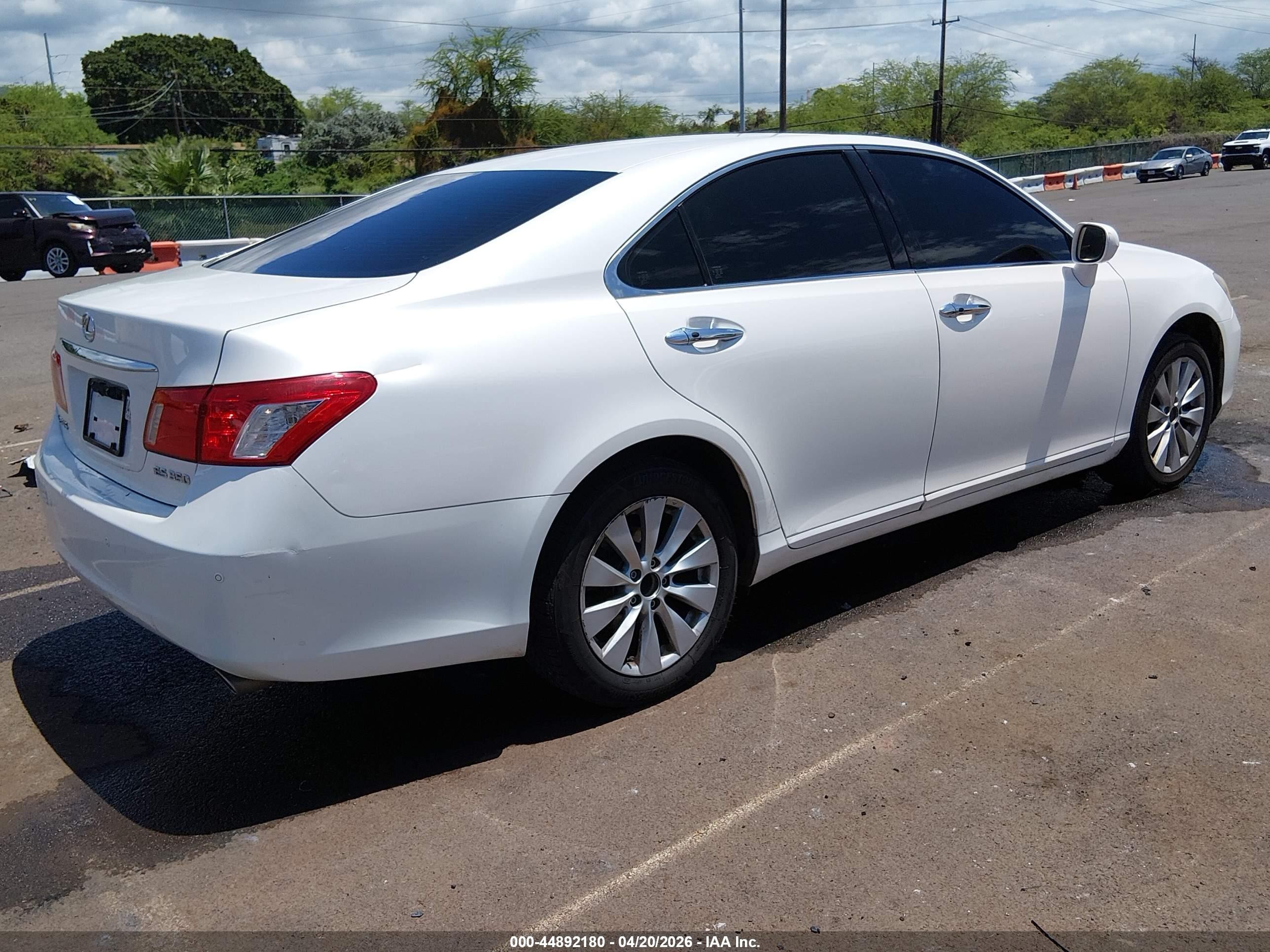 2009 Lexus Es 350   White vin: JTHBJ46G792323057