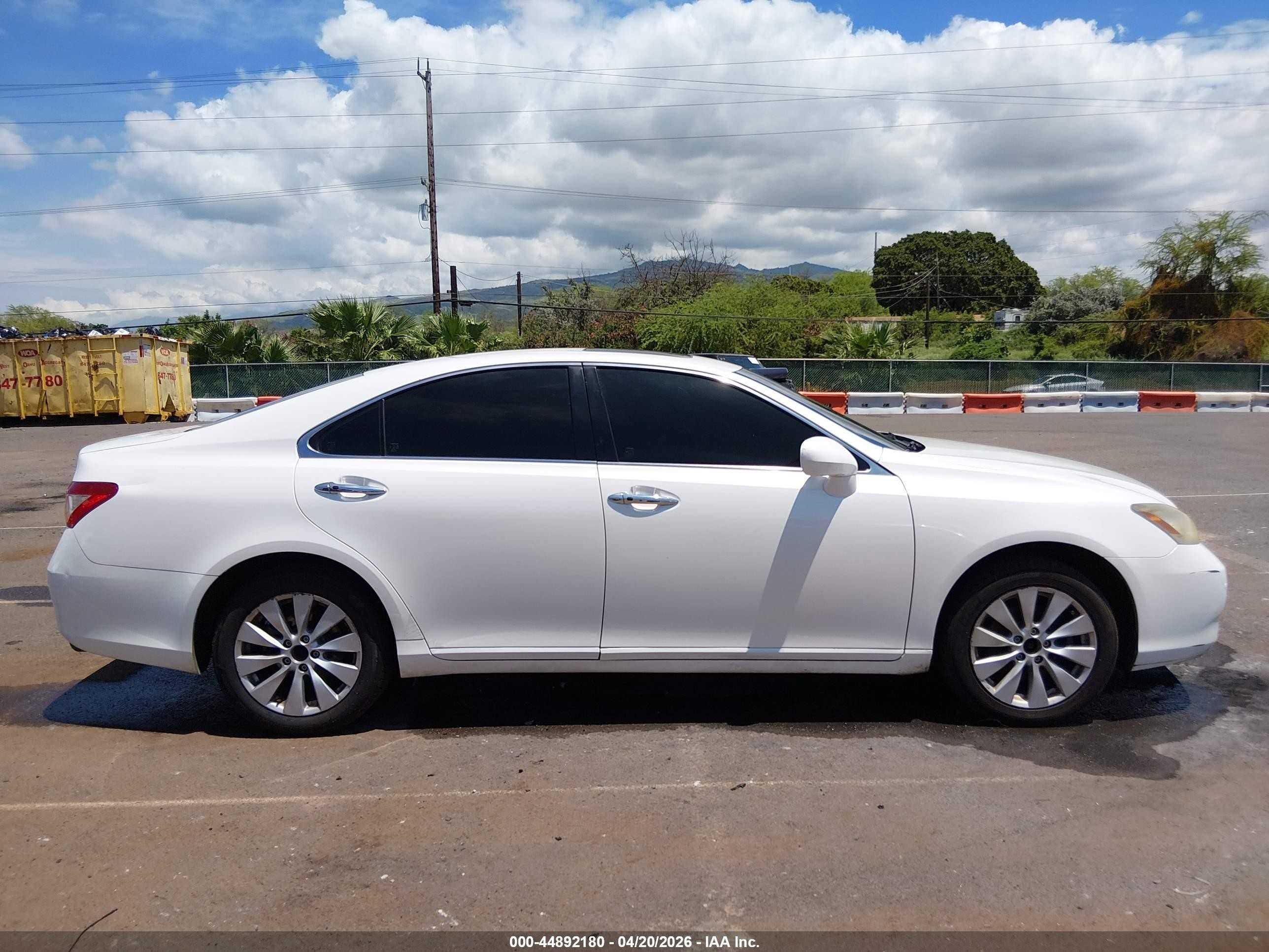 2009 Lexus Es 350   White vin: JTHBJ46G792323057