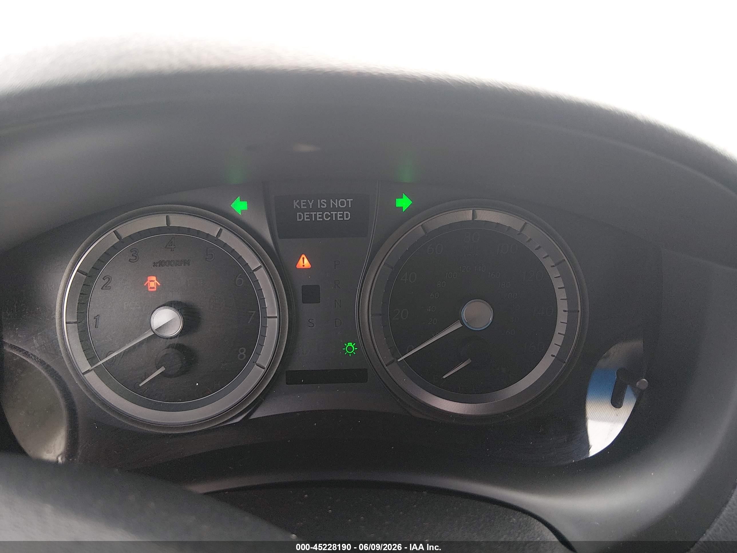 2009 Lexus Es 350   Серебряный vin: JTHBJ46G792331949