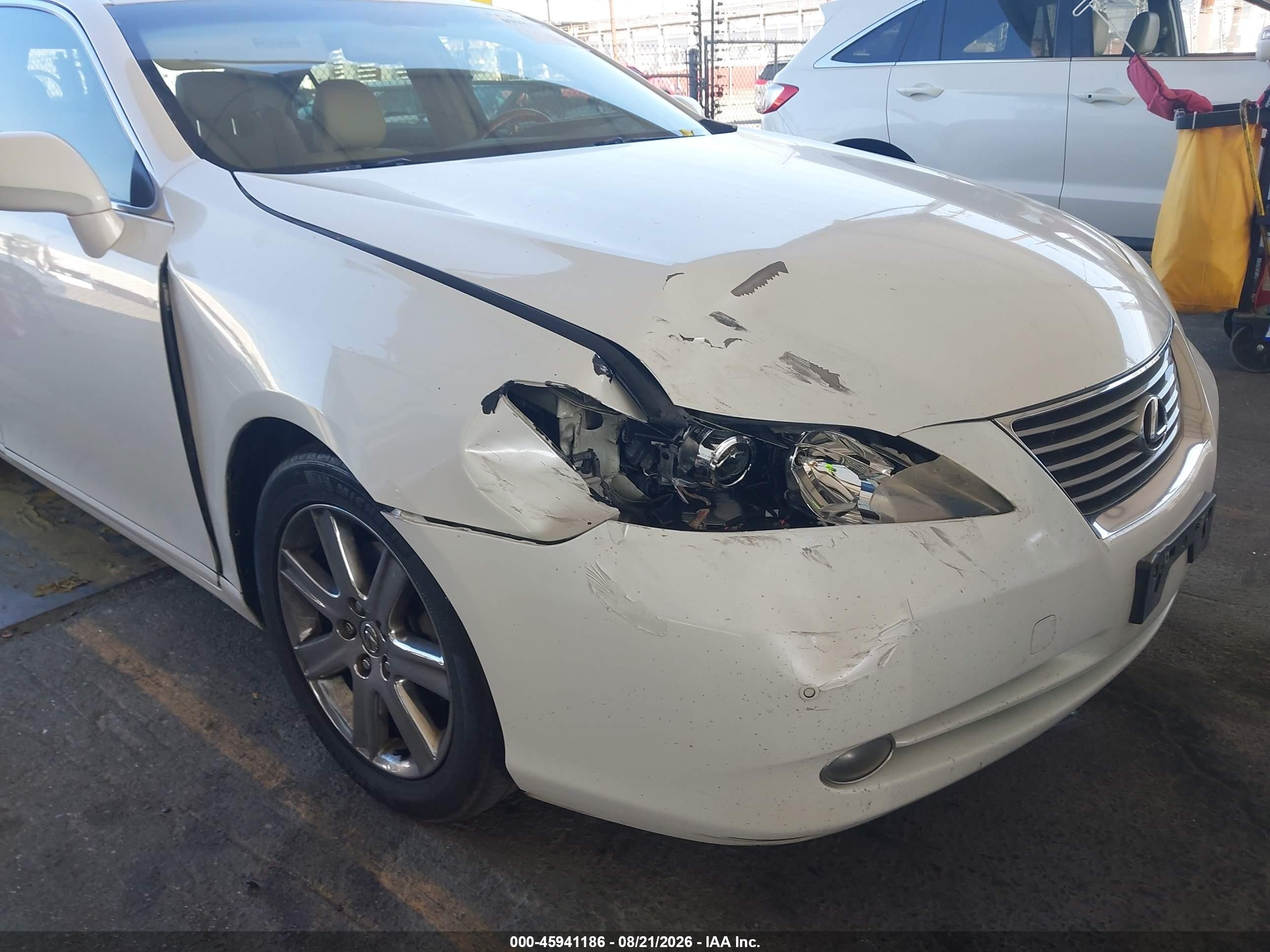 2008 Lexus Es 350   White vin: JTHBJ46G882200057