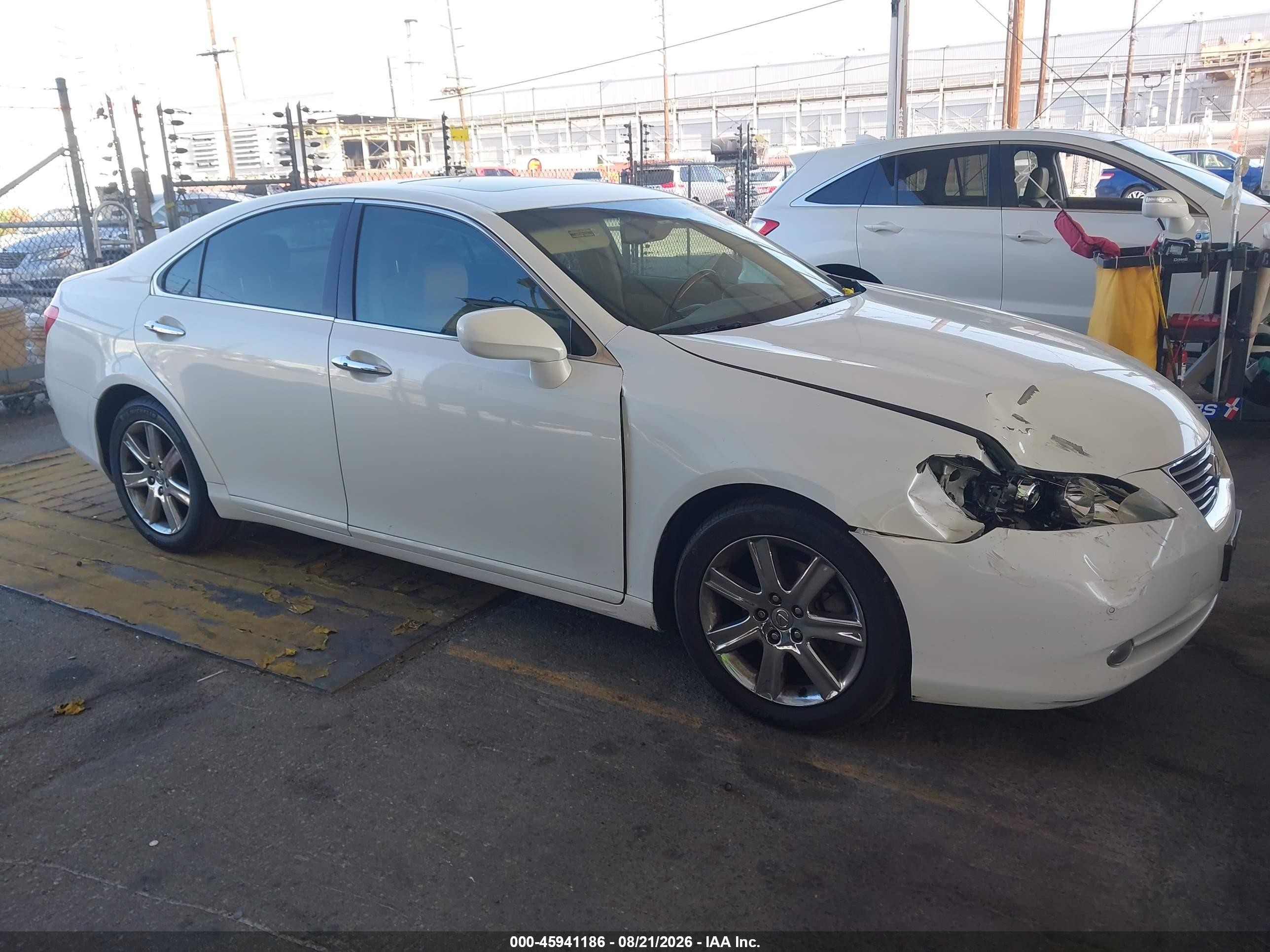 2008 Lexus Es 350   White vin: JTHBJ46G882200057