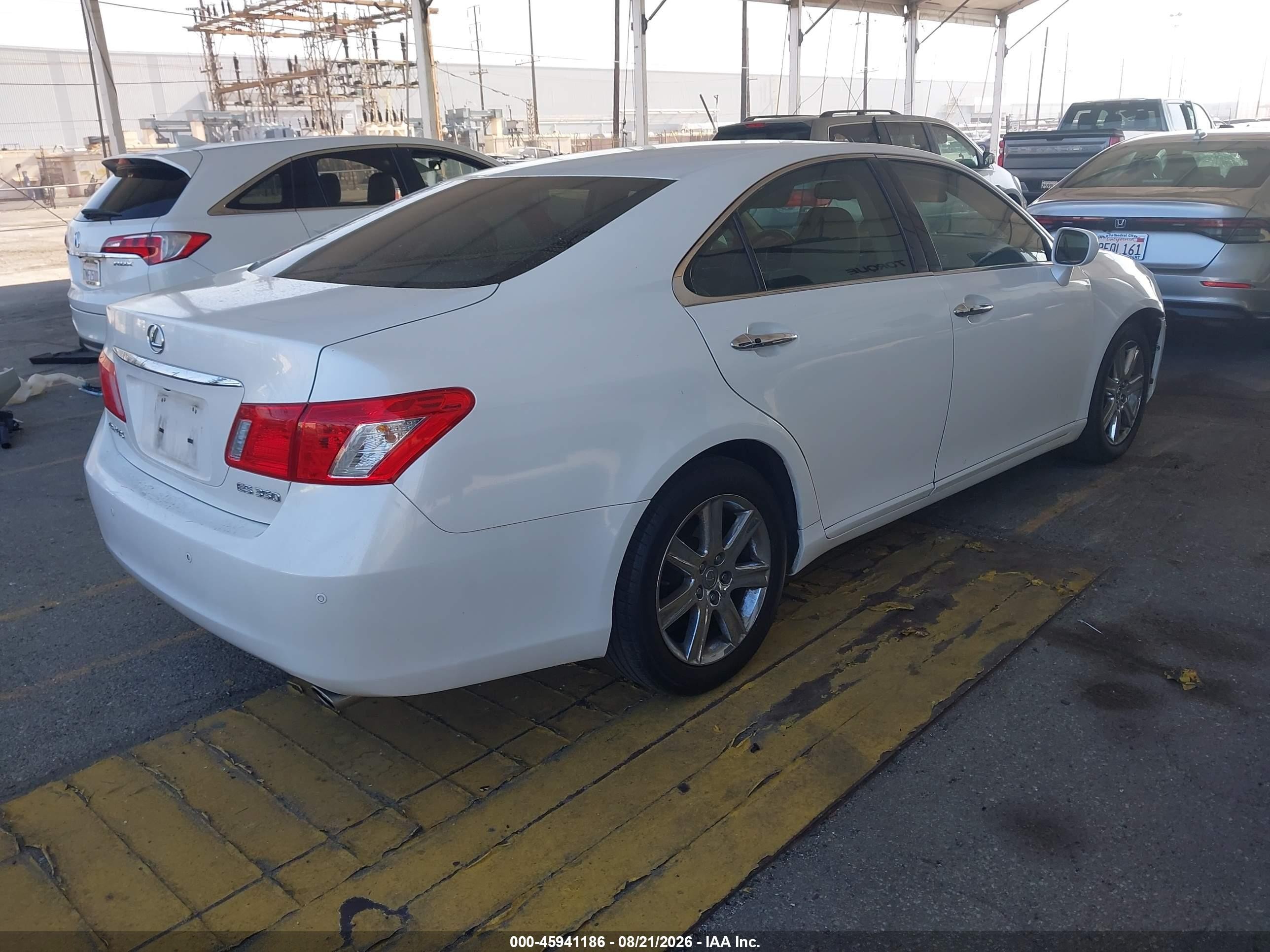 2008 Lexus Es 350   White vin: JTHBJ46G882200057