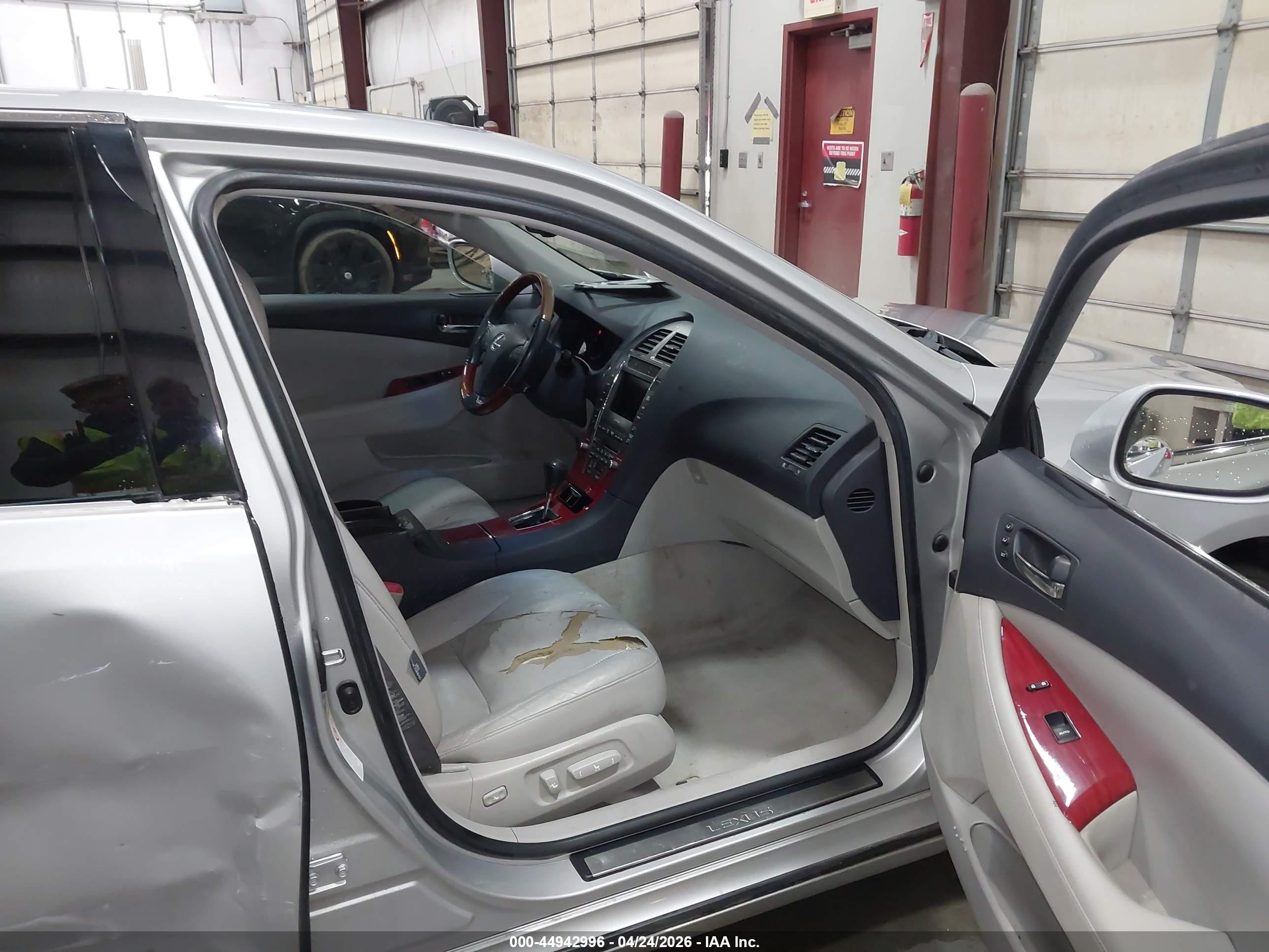 2008 Lexus Es 350   Silver vin: JTHBJ46G882235133