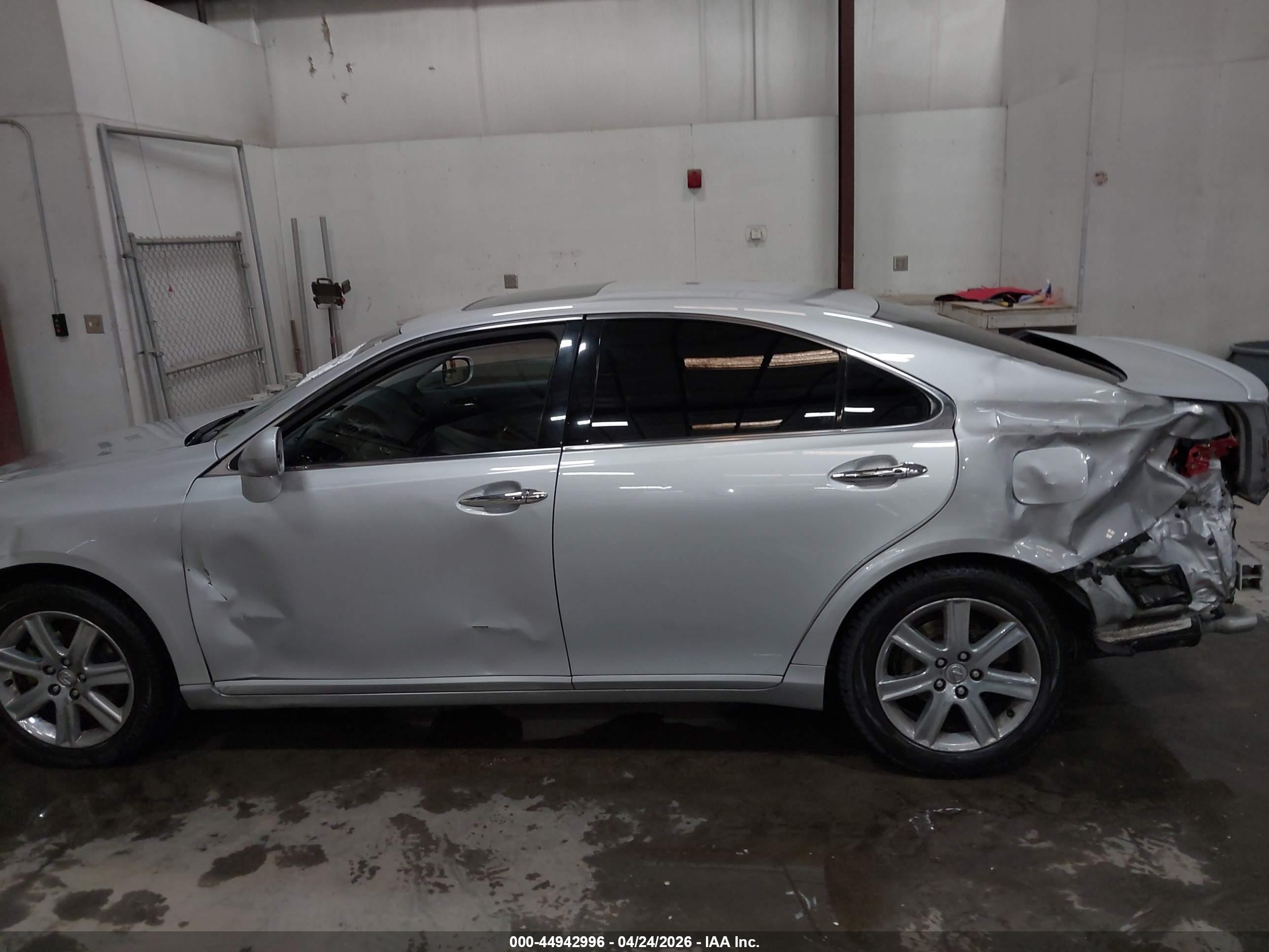2008 Lexus Es 350   Silver vin: JTHBJ46G882235133