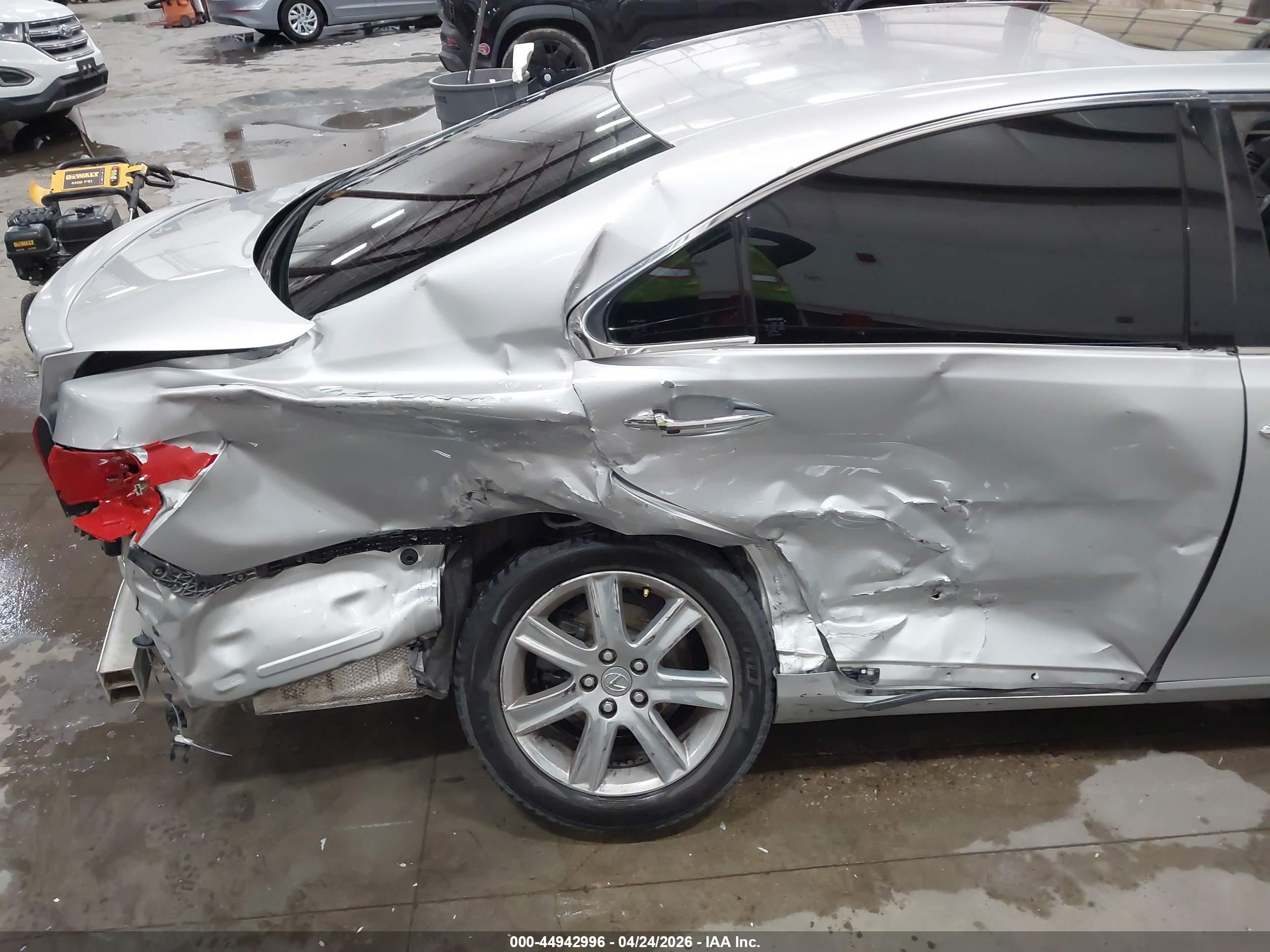 2008 Lexus Es 350   Silver vin: JTHBJ46G882235133