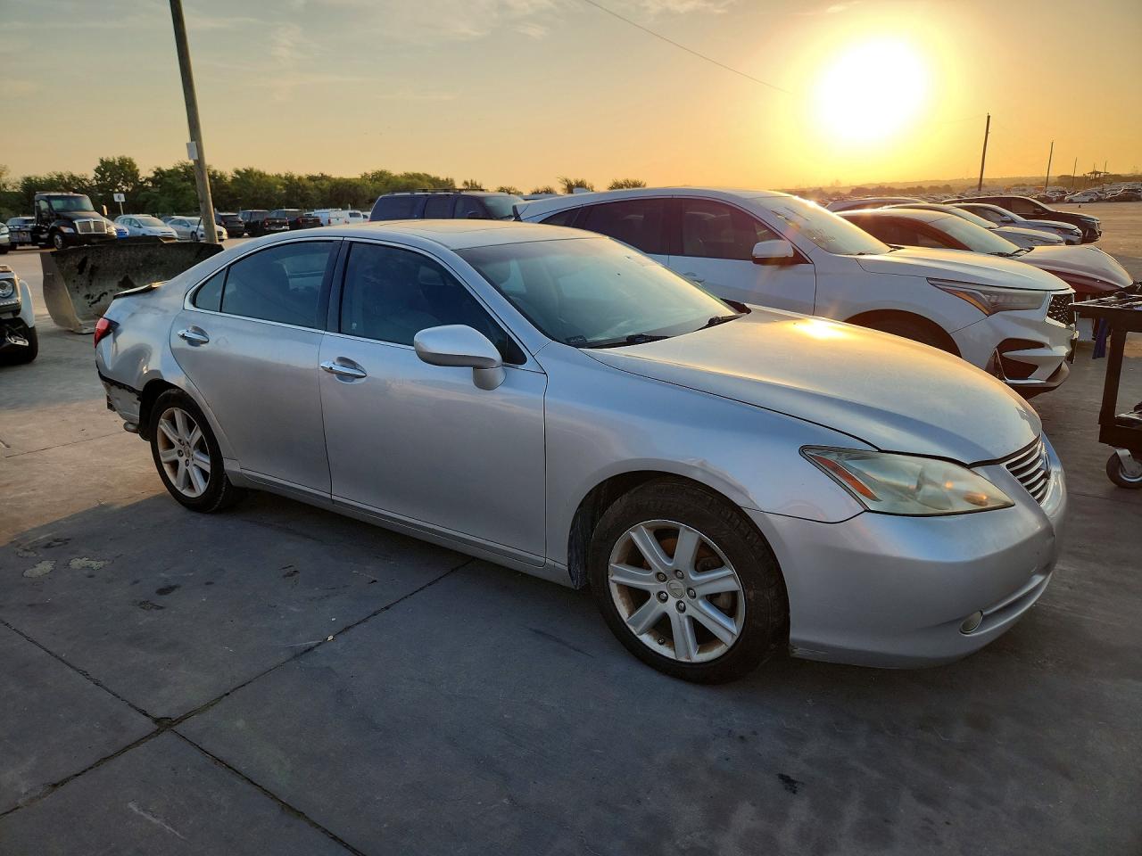 2008 Lexus Es 350 Silver vin: JTHBJ46G882250540