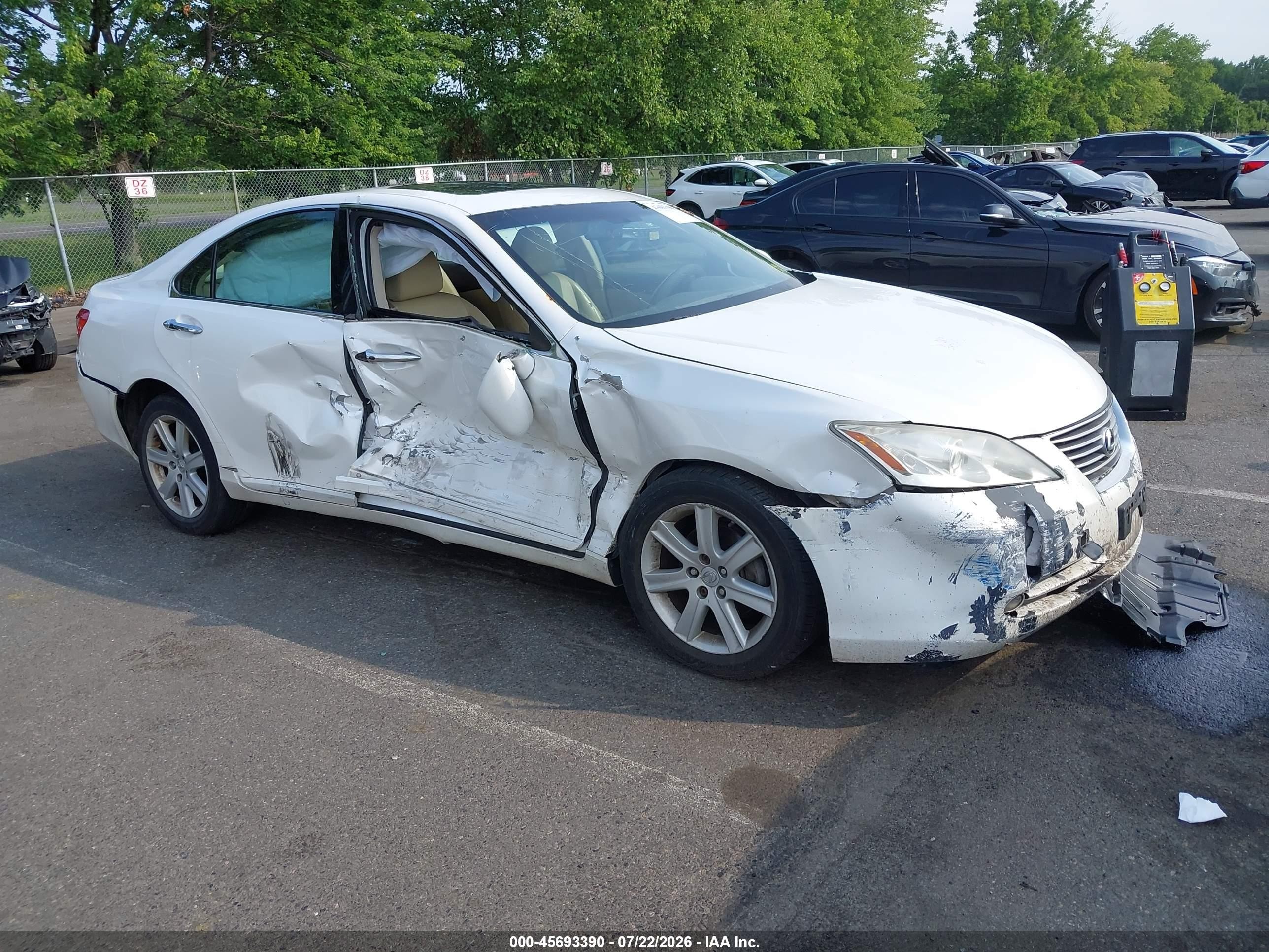 2008 Lexus Es 350   White vin: JTHBJ46G882267967