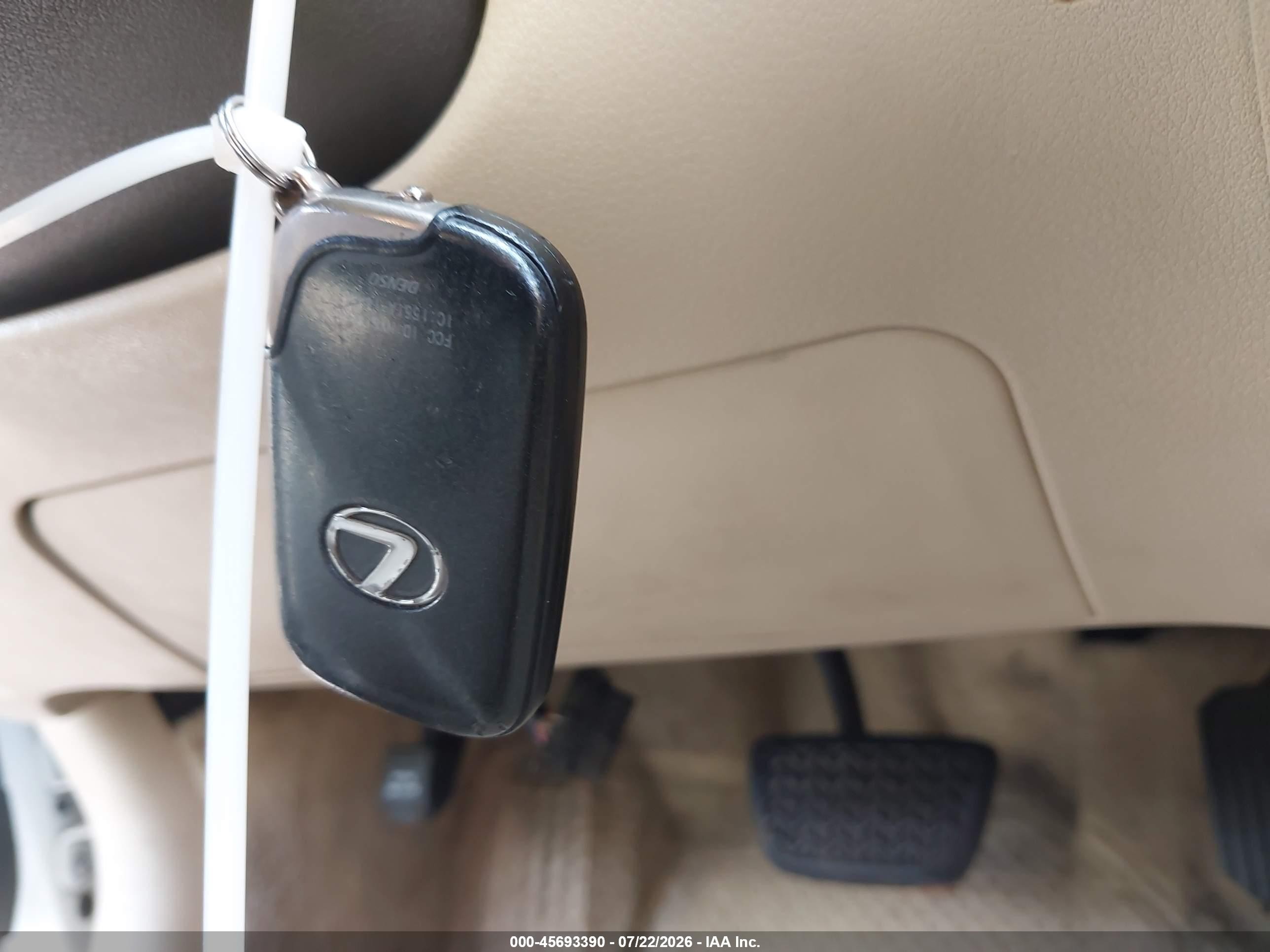 2008 Lexus Es 350   White vin: JTHBJ46G882267967