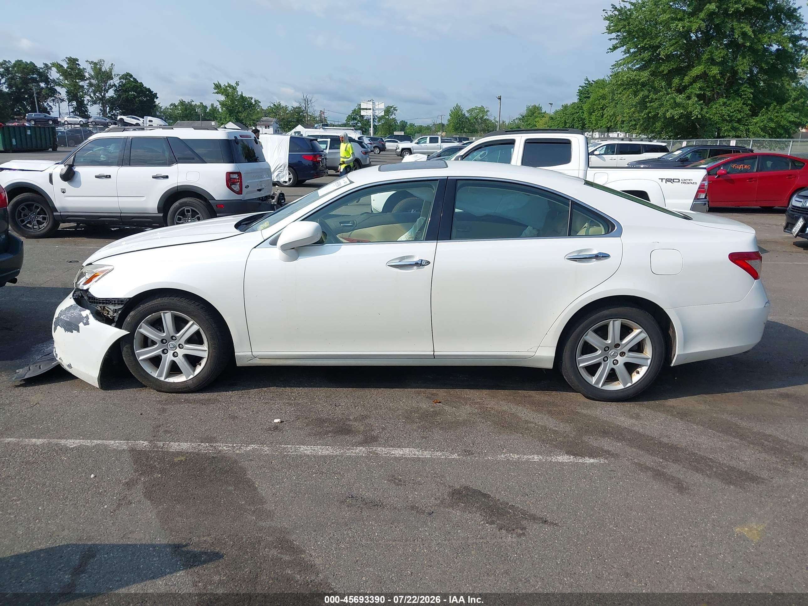 2008 Lexus Es 350   White vin: JTHBJ46G882267967