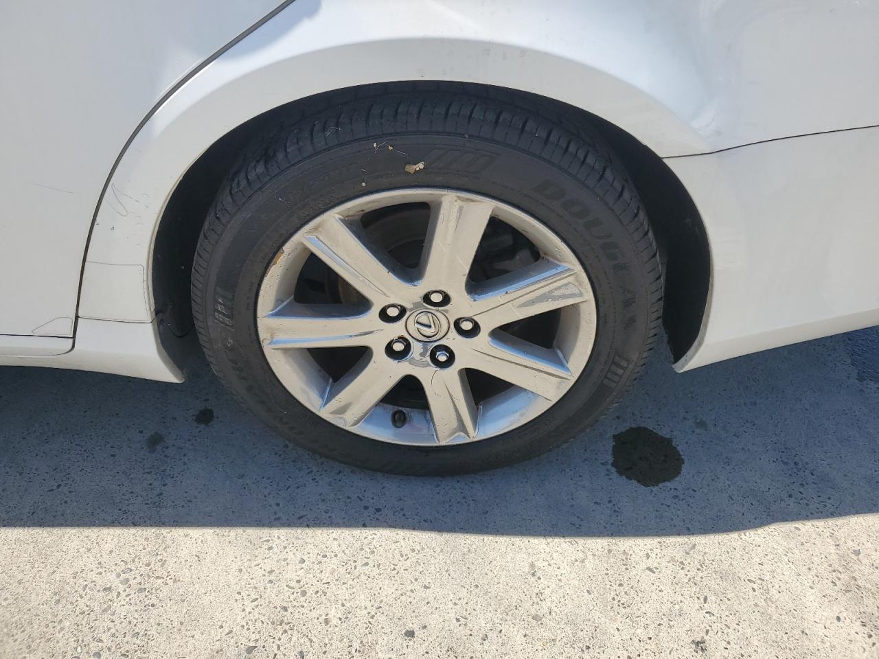 2008 Lexus Es 350 White vin: JTHBJ46G882268617 Damage: Left Rear Wheel, Curb Rash, 3 To 4 Inches