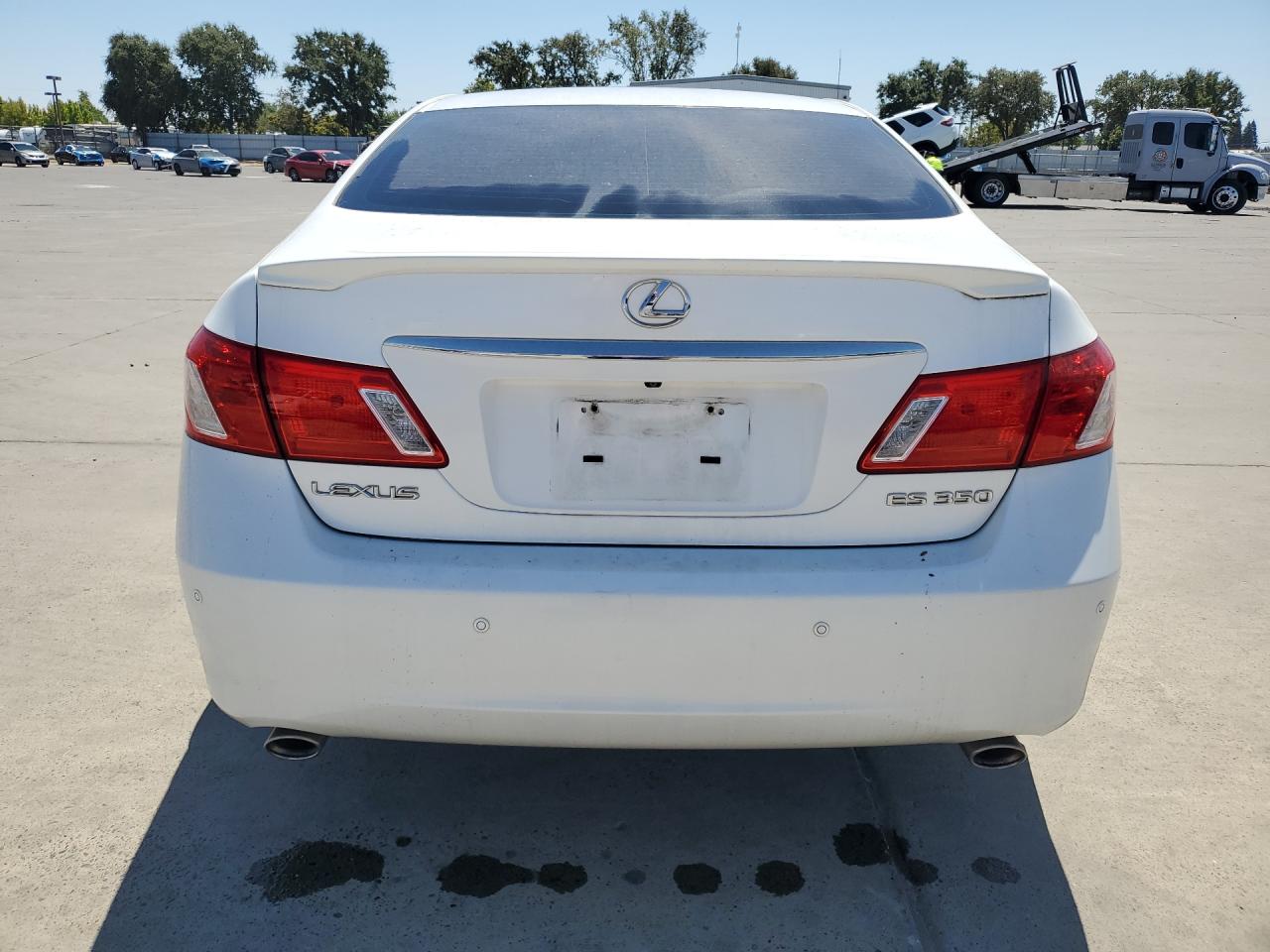 2008 Lexus Es 350 White vin: JTHBJ46G882268617 Damage: Rear Bumper, Multiple Scratches Heavy, 2
