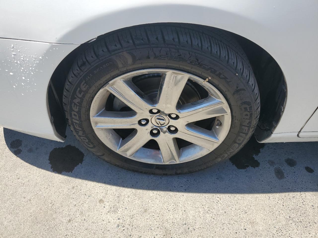 2008 Lexus Es 350 White vin: JTHBJ46G882268617 Damage: Left Front Wheel, Curb Rash, 5 To 6 Inches