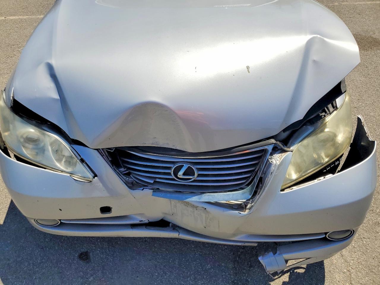 2009 Lexus Es 350 Silver vin: JTHBJ46G892287217