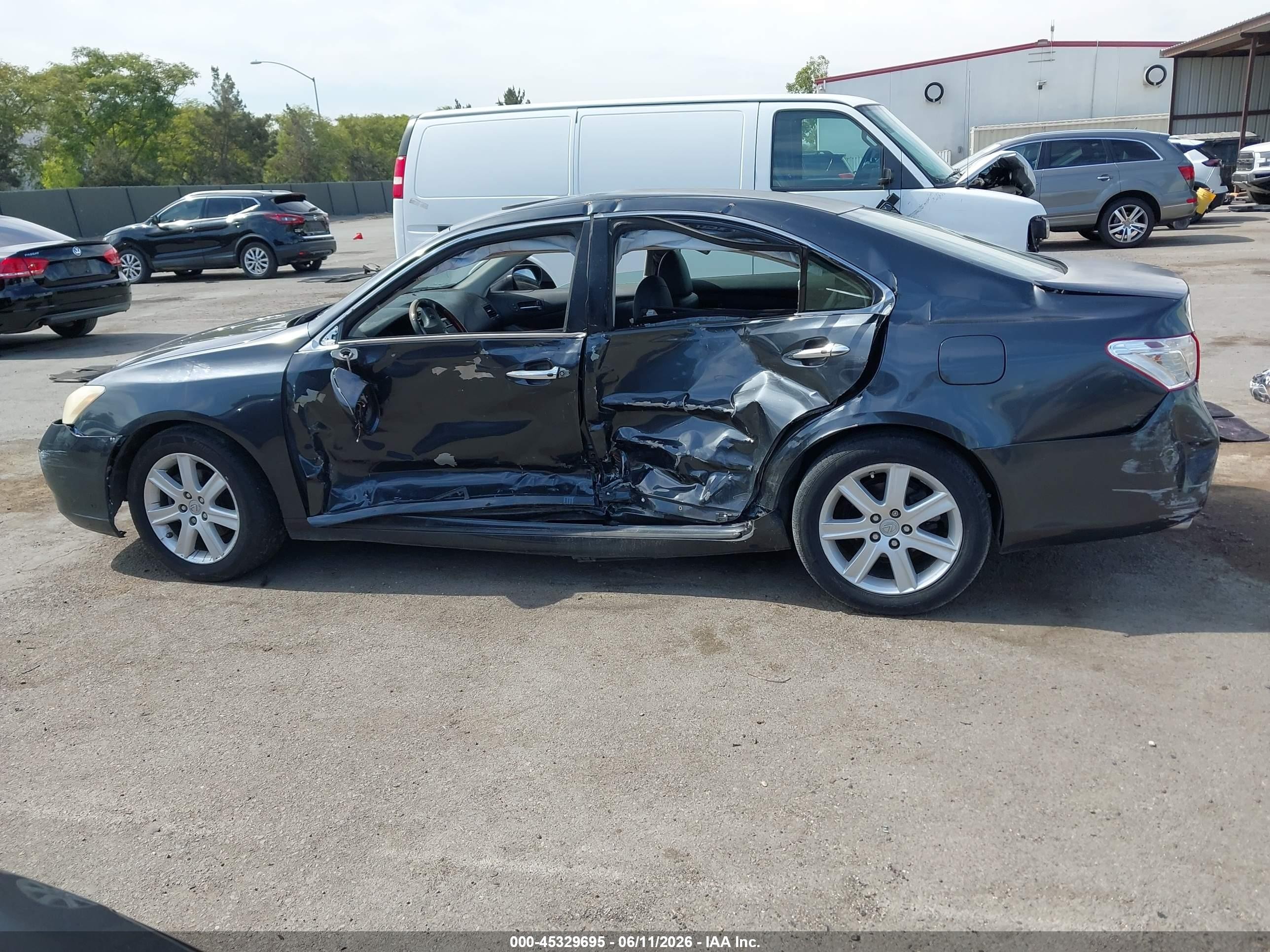 2009 Lexus Es 350   Gray vin: JTHBJ46G892296905