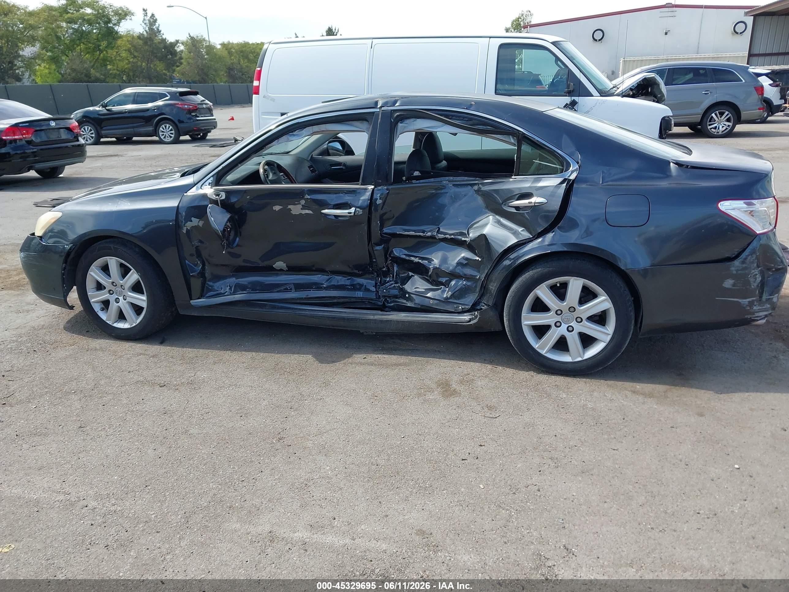 2009 Lexus Es 350   Gray vin: JTHBJ46G892296905