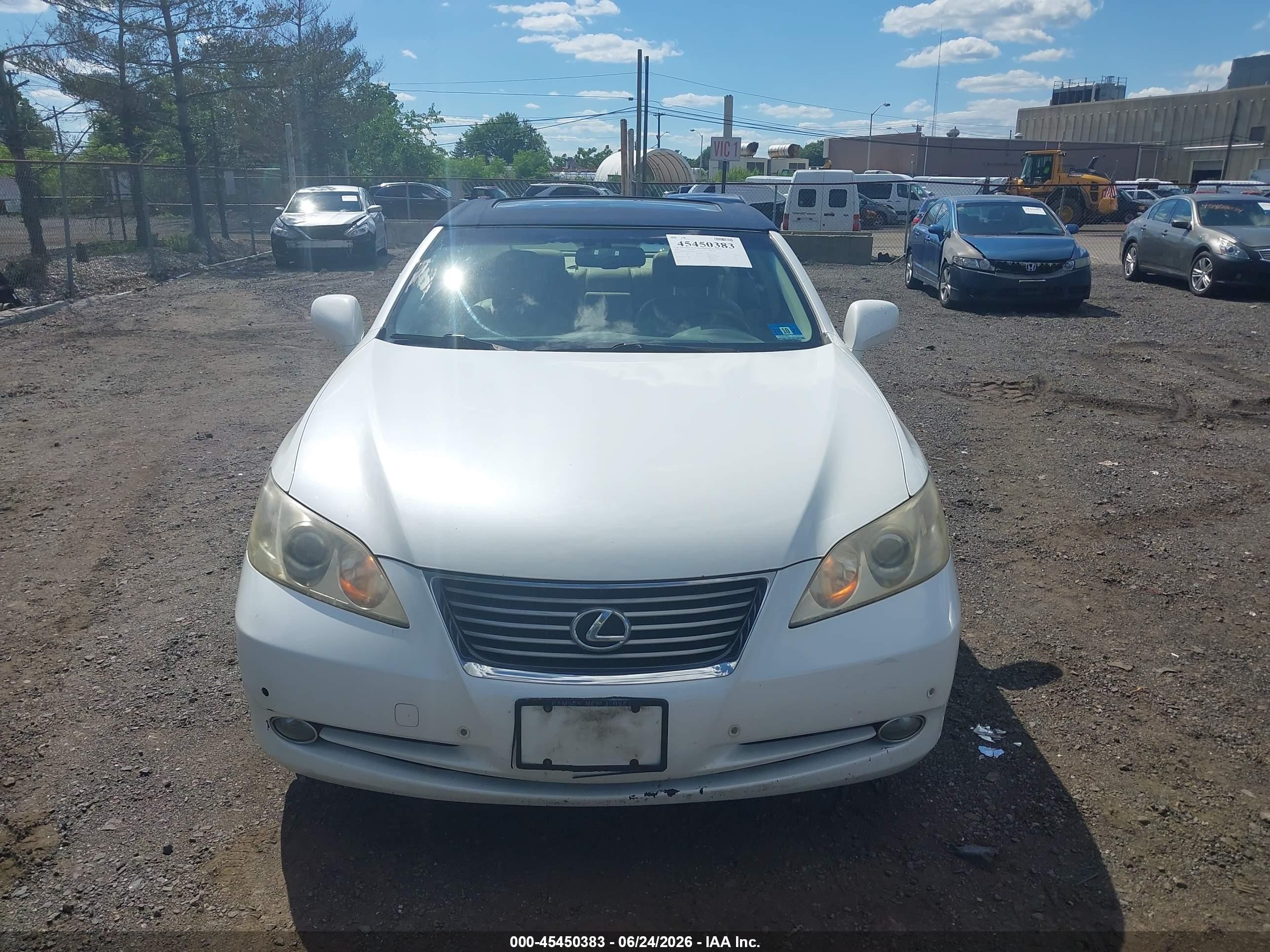 2007 Lexus Es 350   White vin: JTHBJ46G972056386