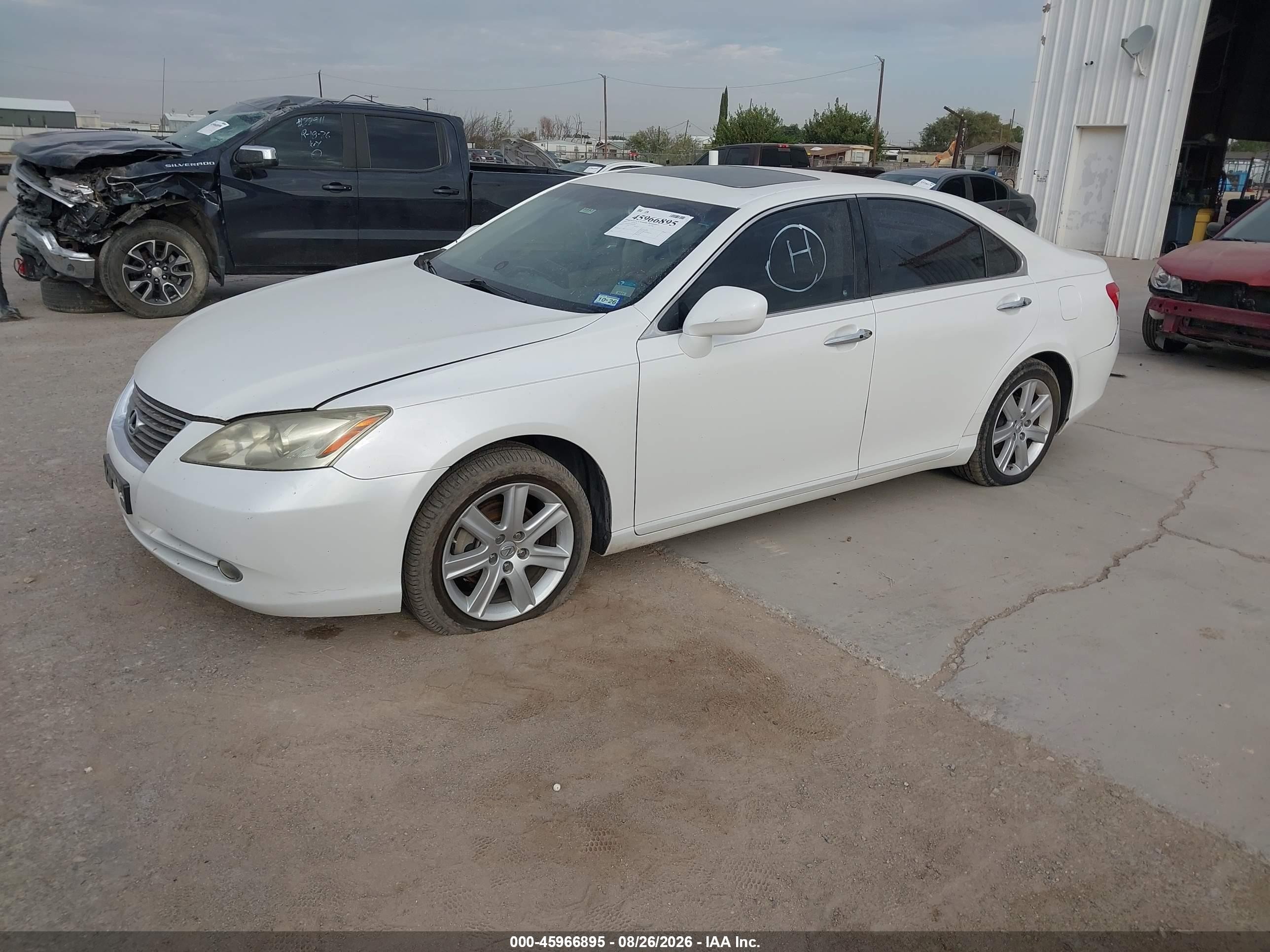 2007 Lexus Es 350   White vin: JTHBJ46G972057599