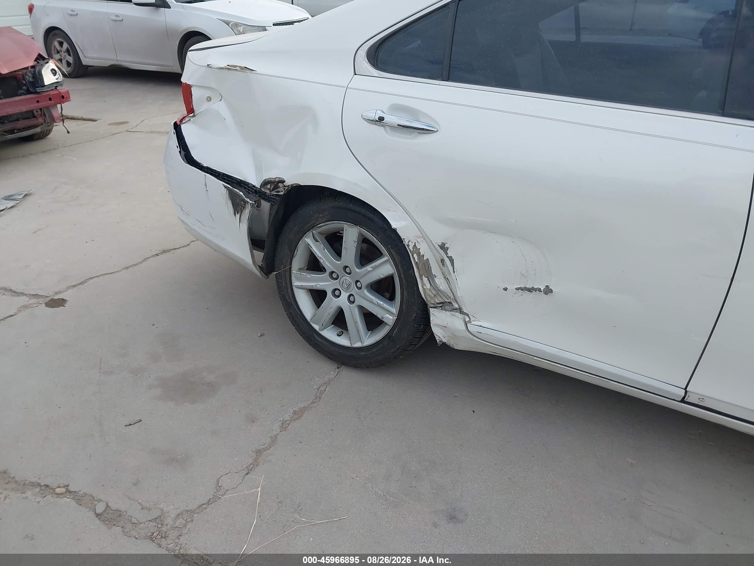 2007 Lexus Es 350   White vin: JTHBJ46G972057599