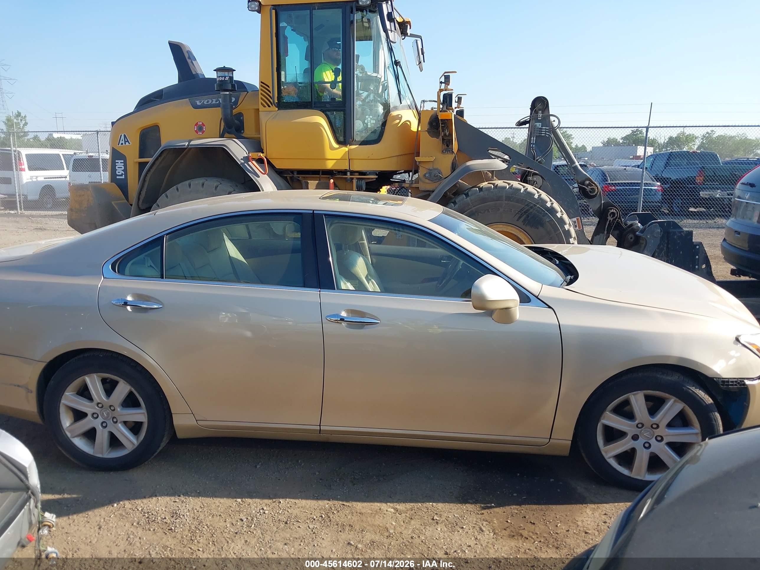 2007 Lexus Es 350   Gold vin: JTHBJ46G972106901