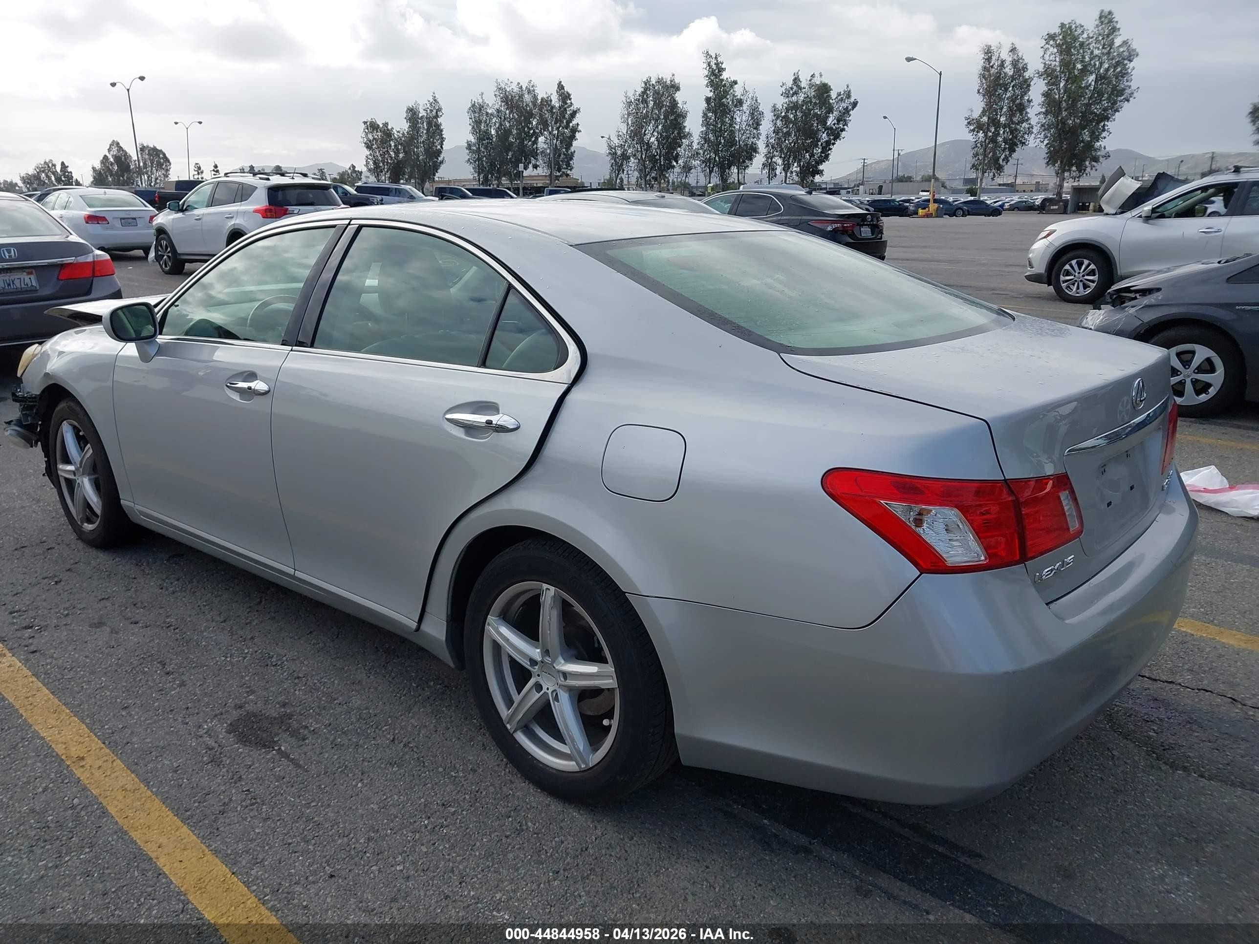 2008 Lexus Es 350   Серебряный vin: JTHBJ46G982215084