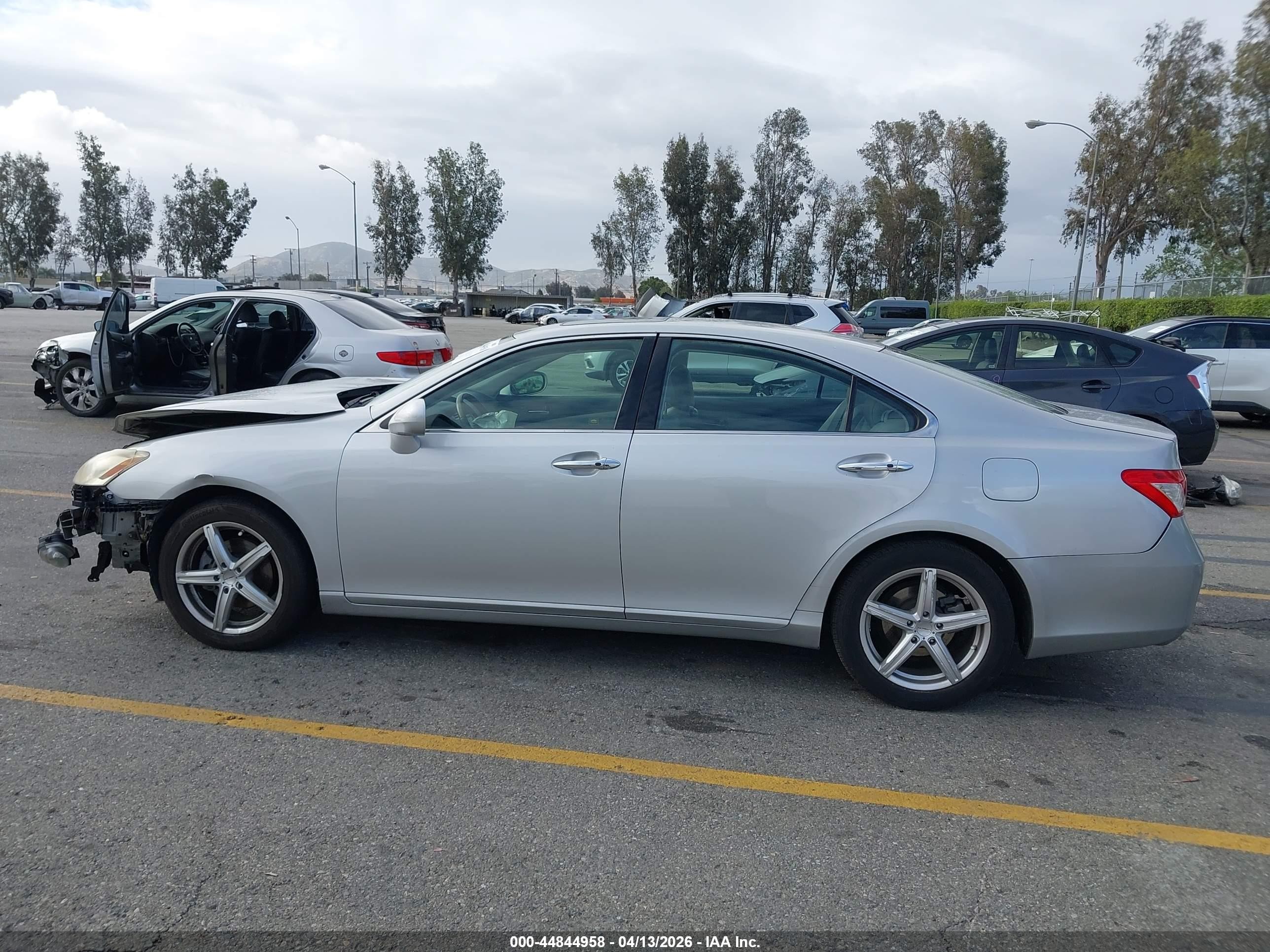 2008 Lexus Es 350   Серебряный vin: JTHBJ46G982215084