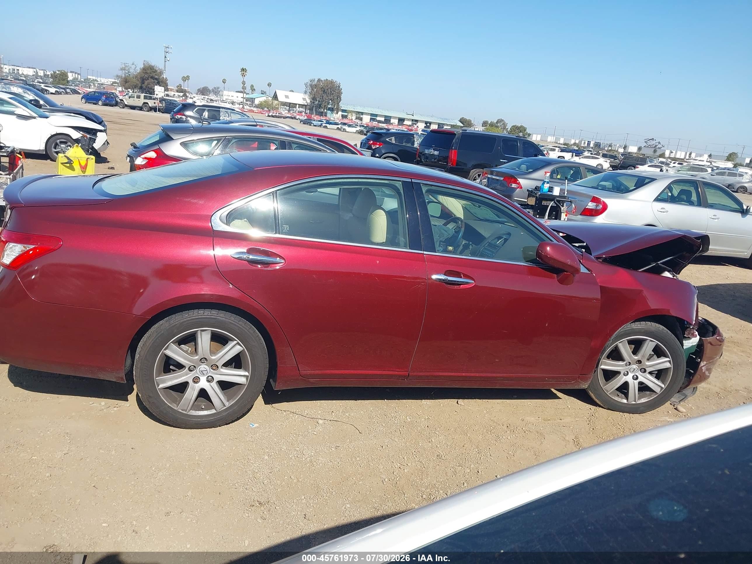 2008 Lexus Es 350   Бордовый vin: JTHBJ46G982220950