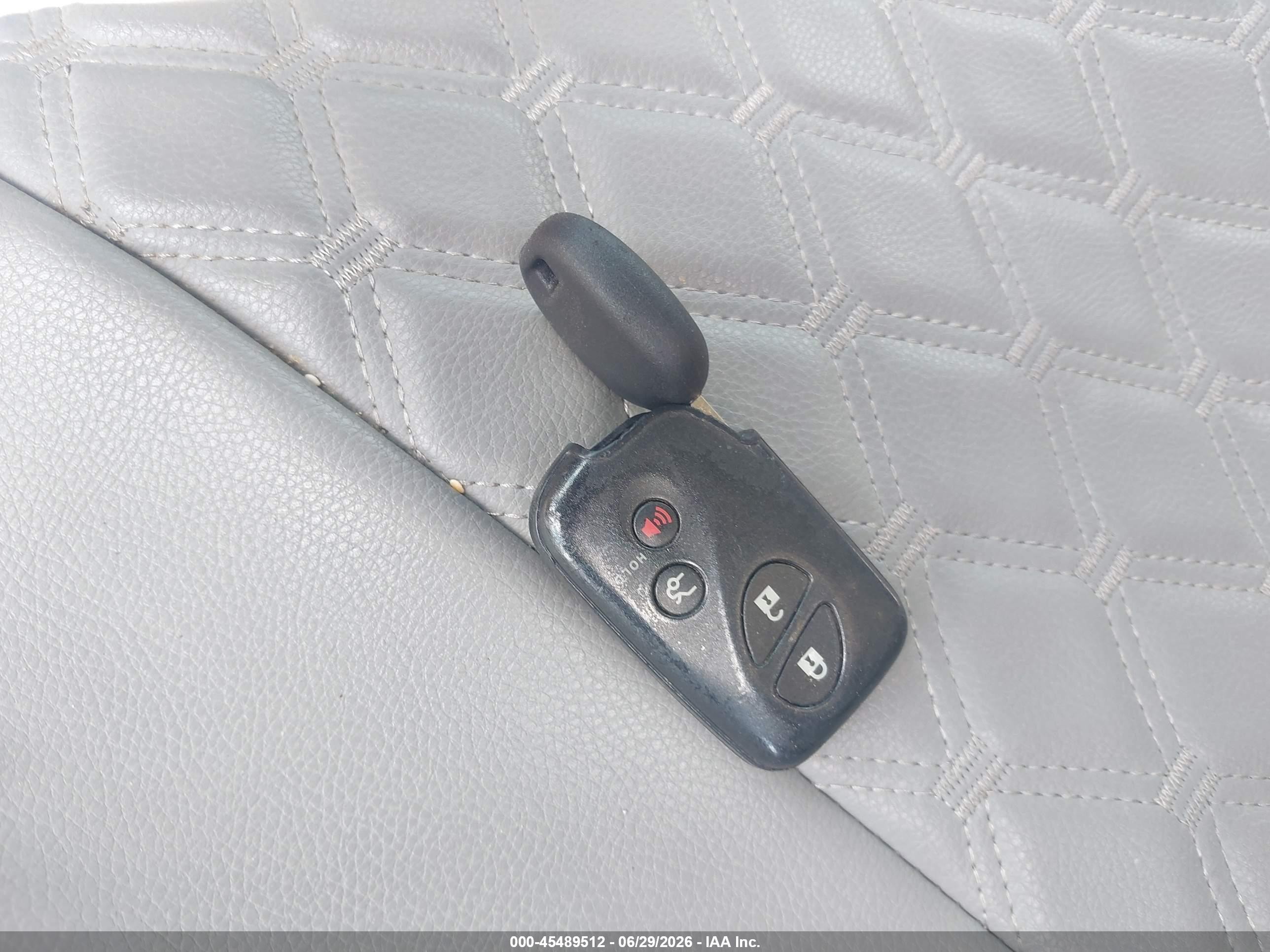 2008 Lexus Es 350   Silver vin: JTHBJ46GX82200318