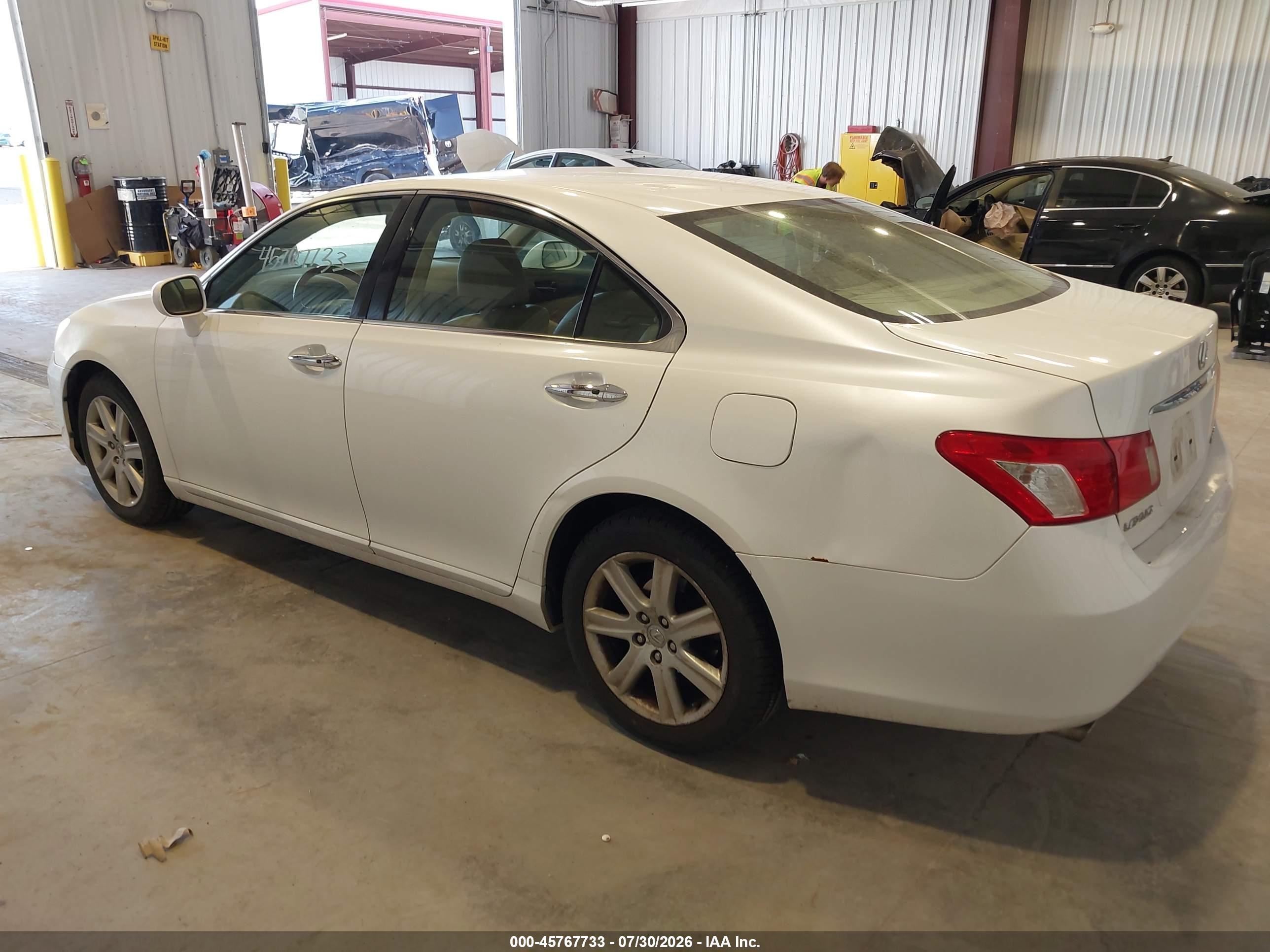 2008 Lexus Es 350   White vin: JTHBJ46GX82202022