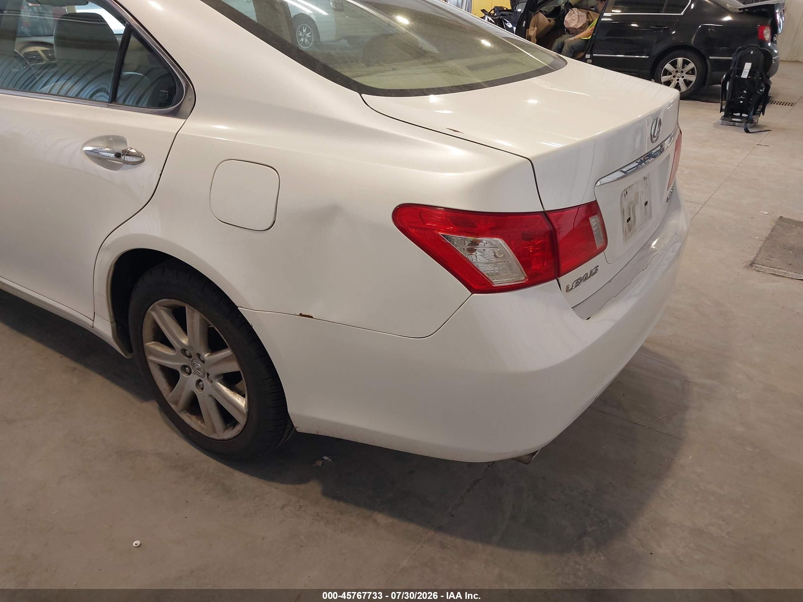 2008 Lexus Es 350   White vin: JTHBJ46GX82202022