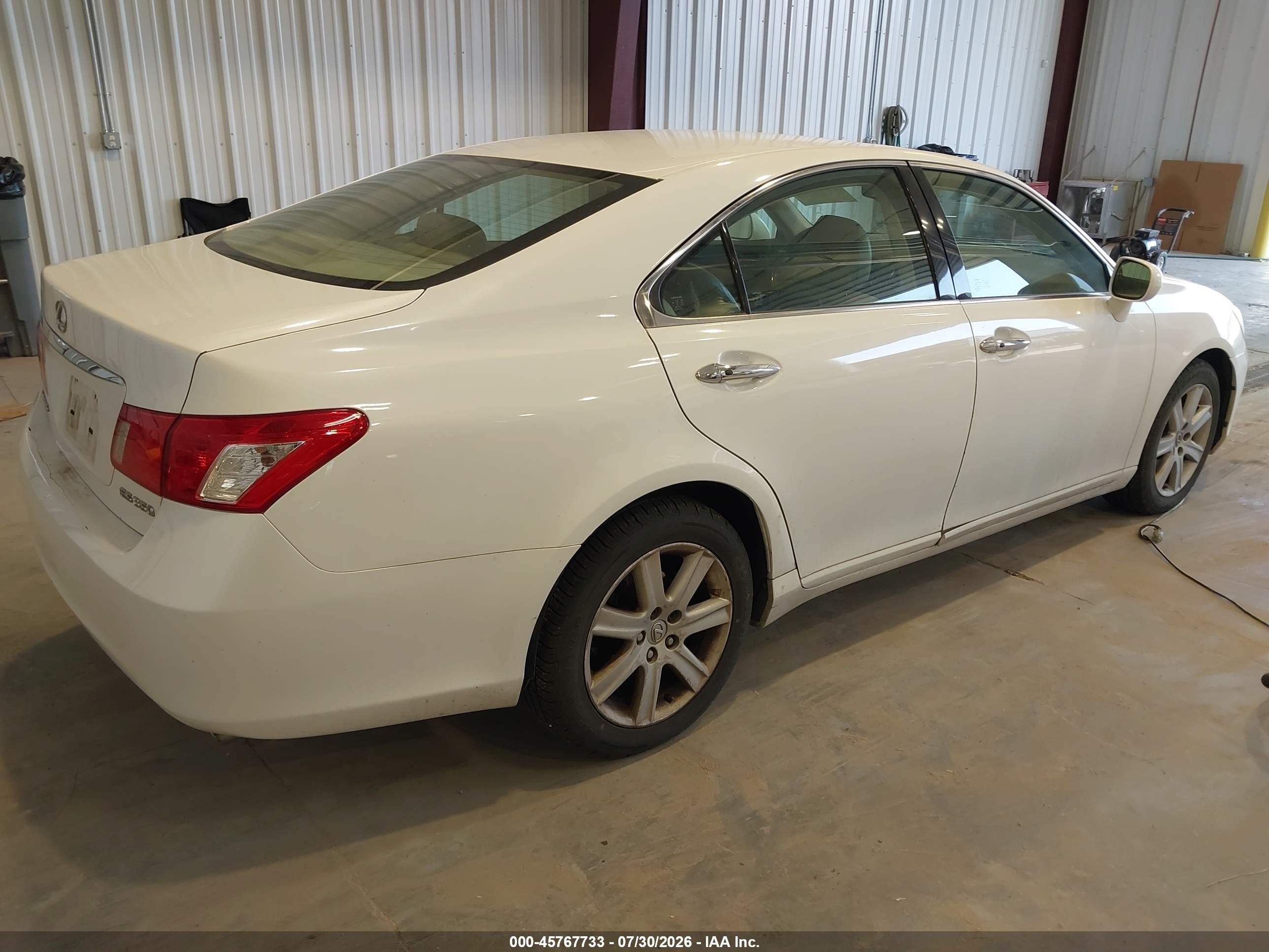 2008 Lexus Es 350   White vin: JTHBJ46GX82202022