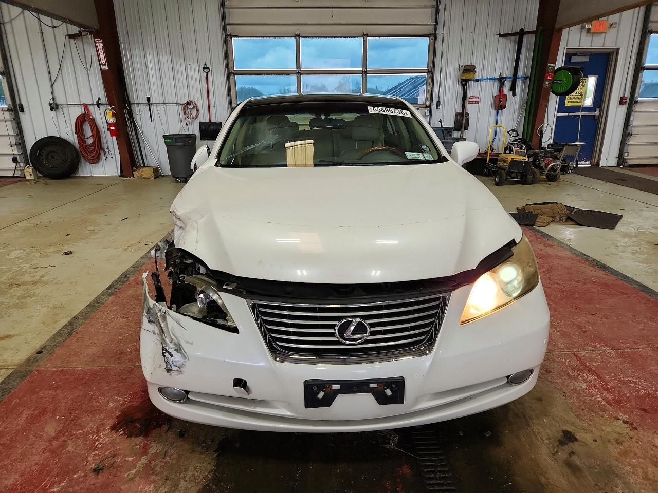 2008 Lexus Es 350 Белый vin: JTHBJ46GX82231651