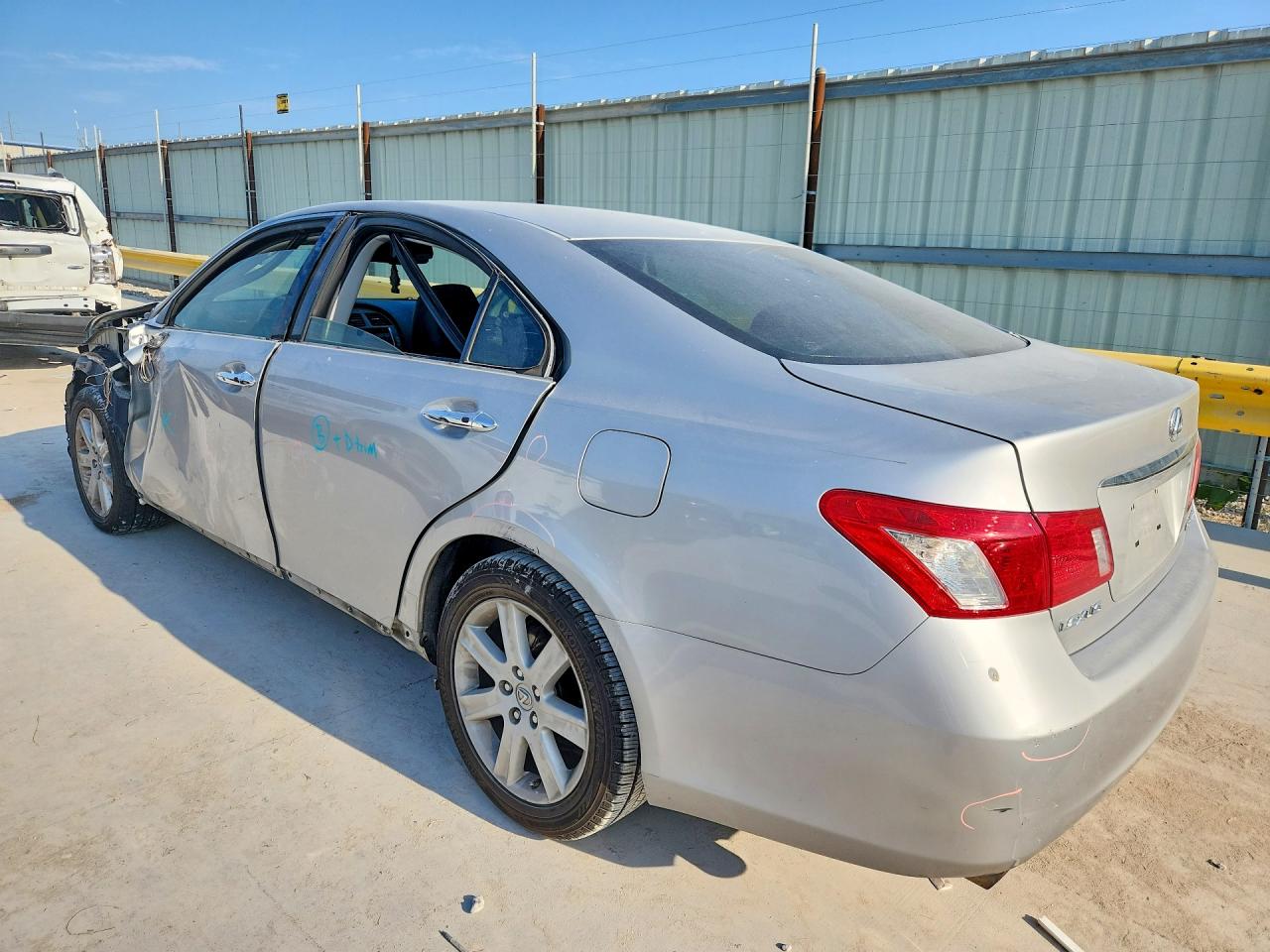 2008 Lexus Es 350 Silver vin: JTHBJ46GX82266299