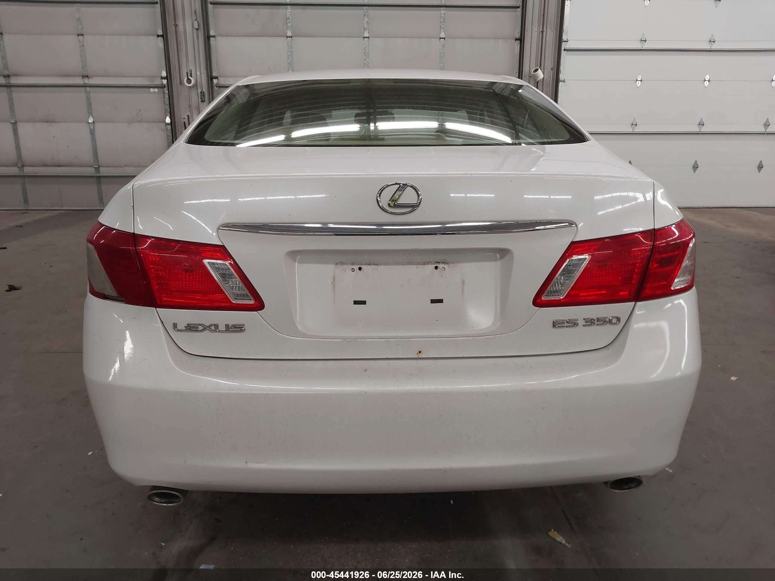 2009 Lexus Es 350   White vin: JTHBJ46GX92289180