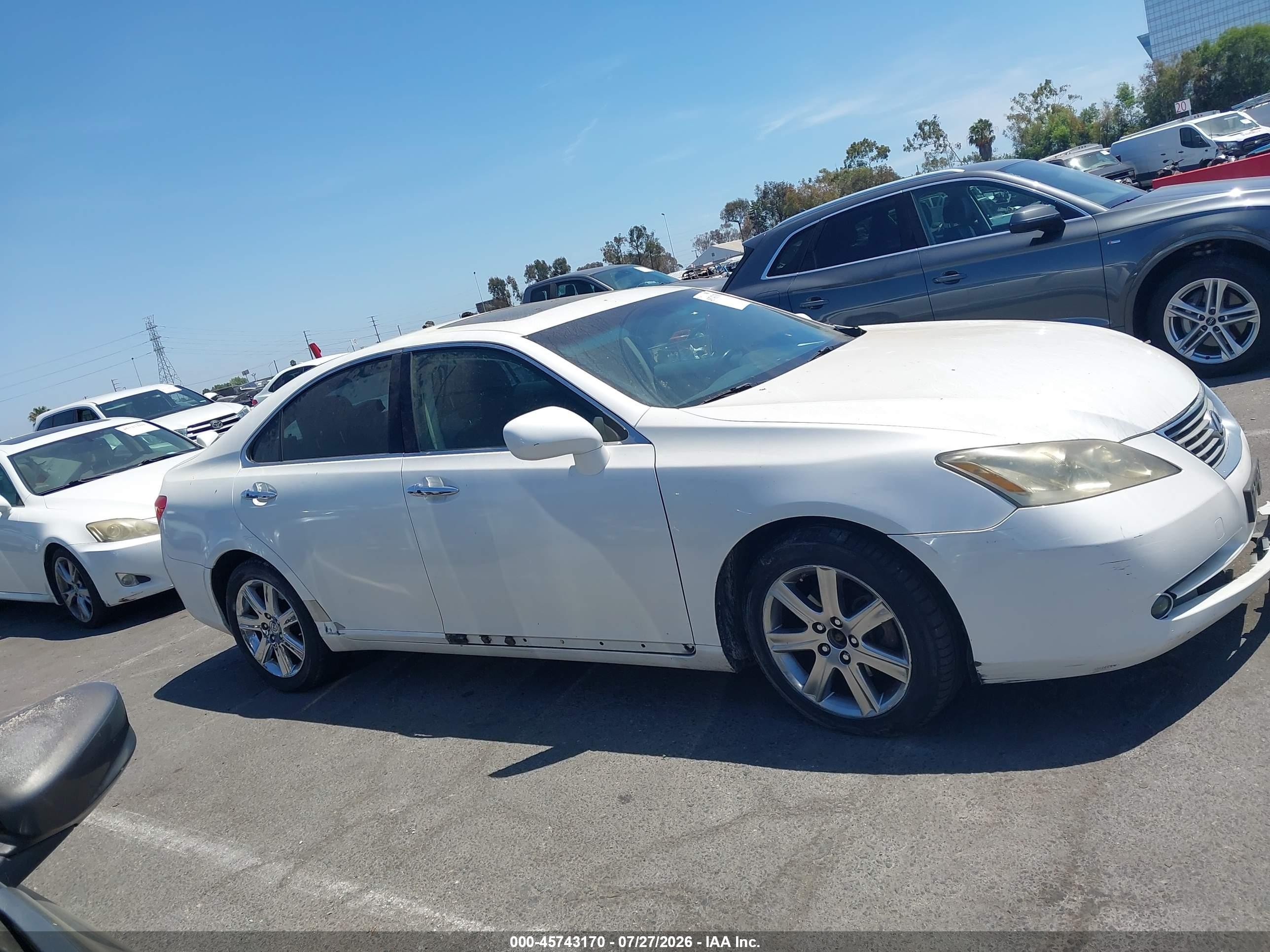2009 Lexus Es 350   White vin: JTHBJ46GX92337745