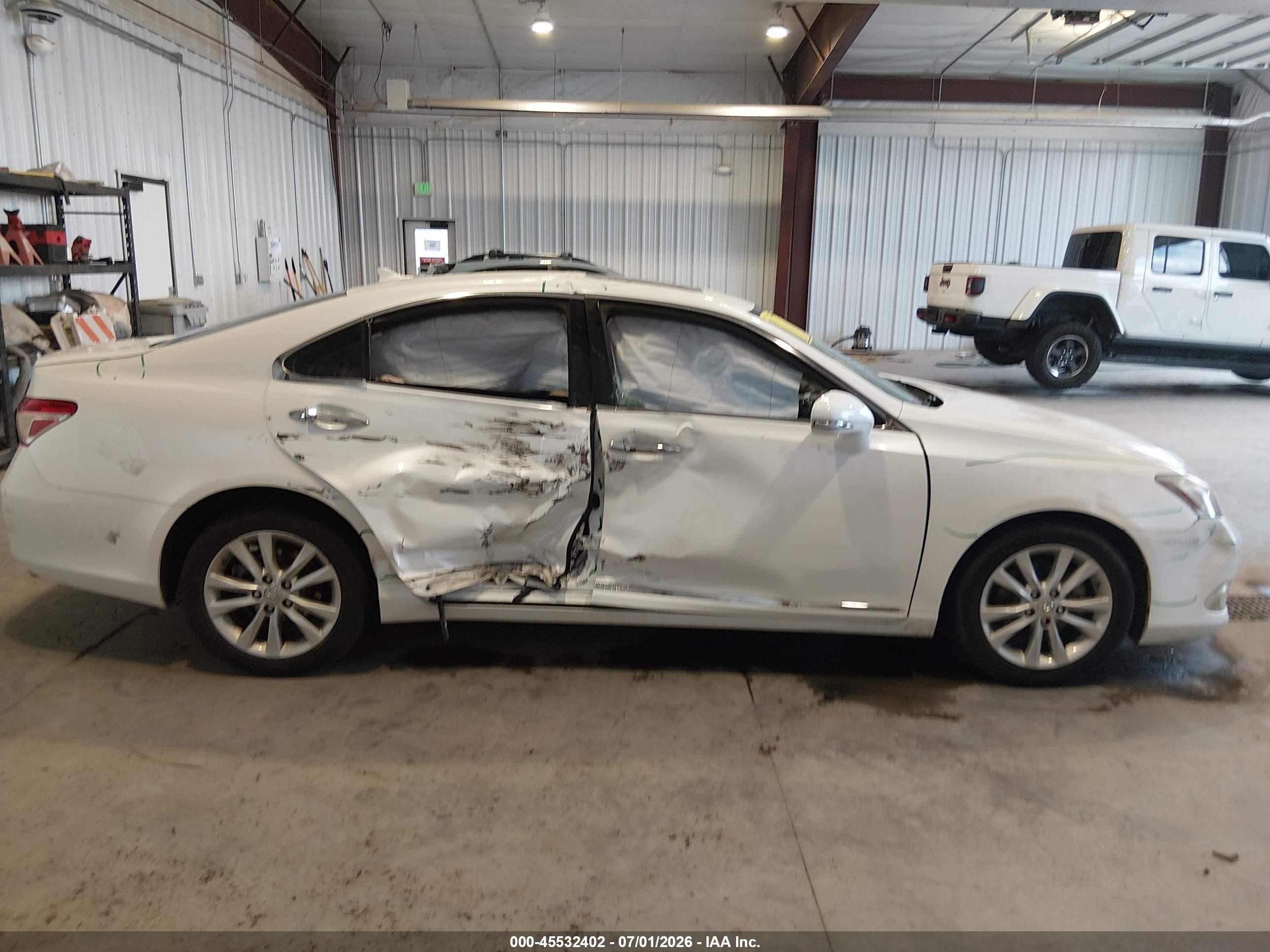 2010 Lexus Es 350 White vin: JTHBK1EG0A2346410