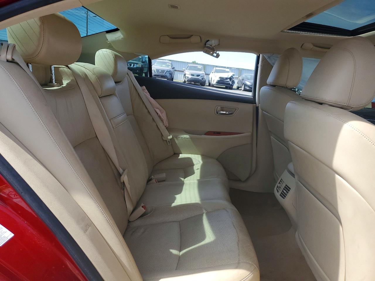 2010 Lexus Es 350 Red vin: JTHBK1EG0A2360422